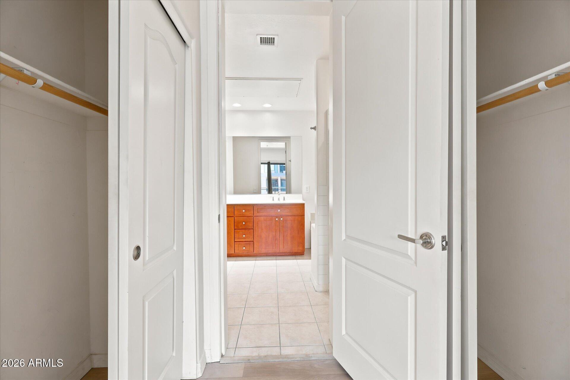 17 W VERNON Avenue 507