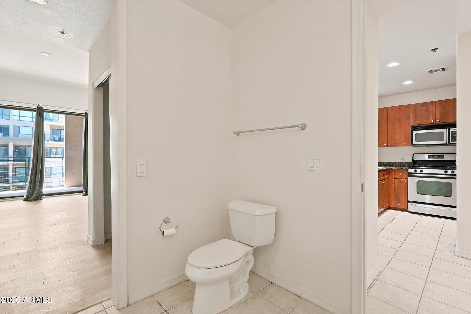 17 W VERNON Avenue 507