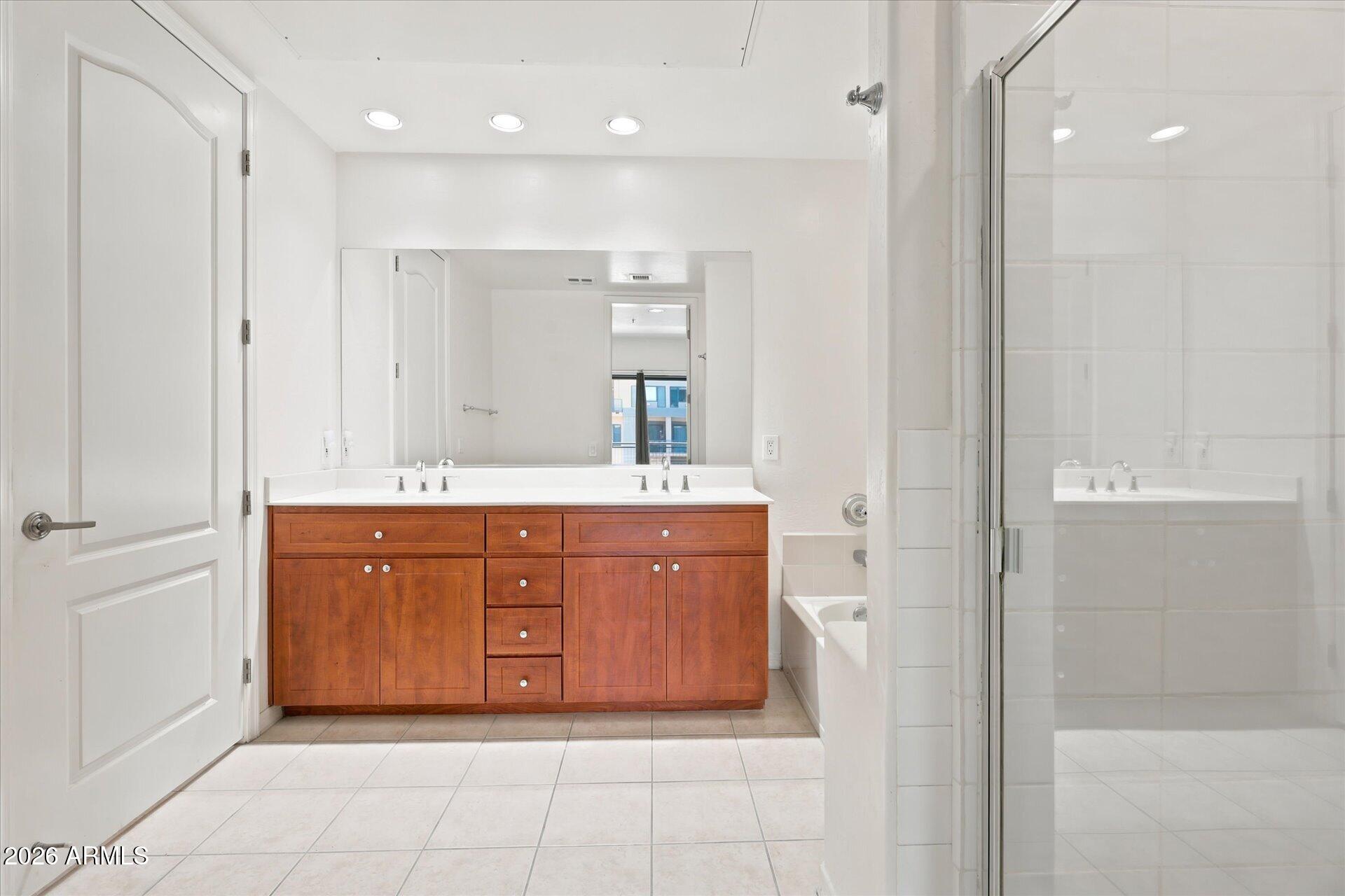 17 W VERNON Avenue 507