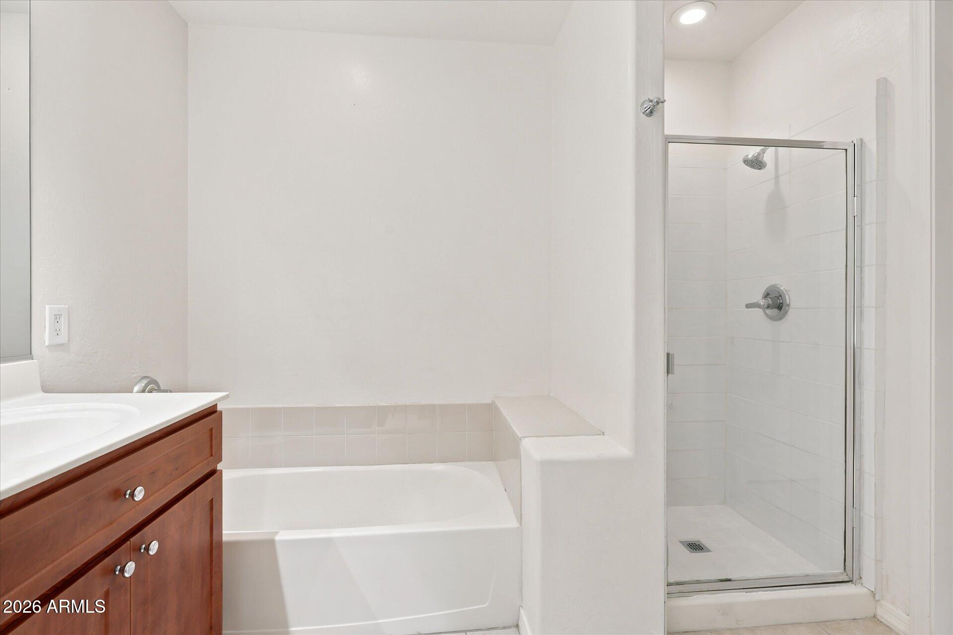 17 W VERNON Avenue 507