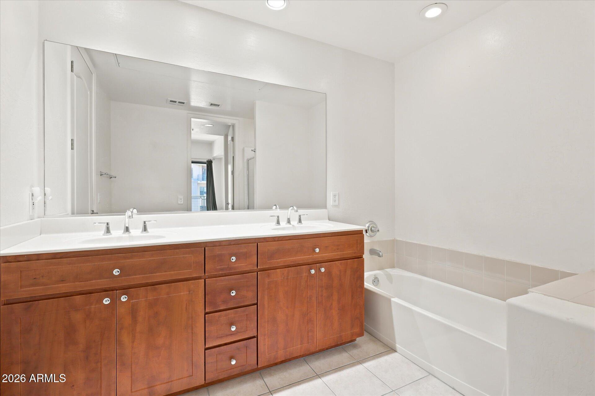 17 W VERNON Avenue 507
