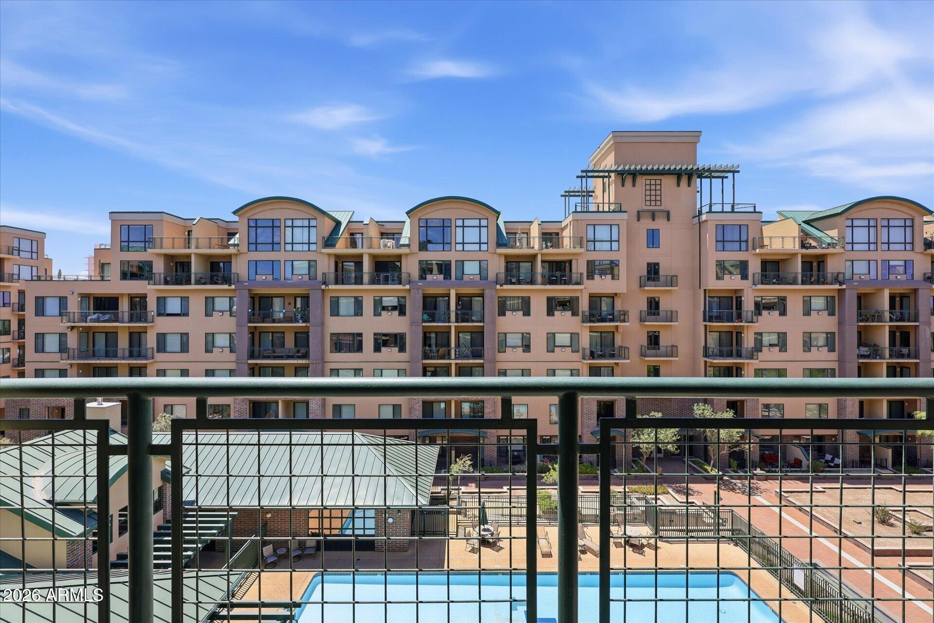 17 W VERNON Avenue 507