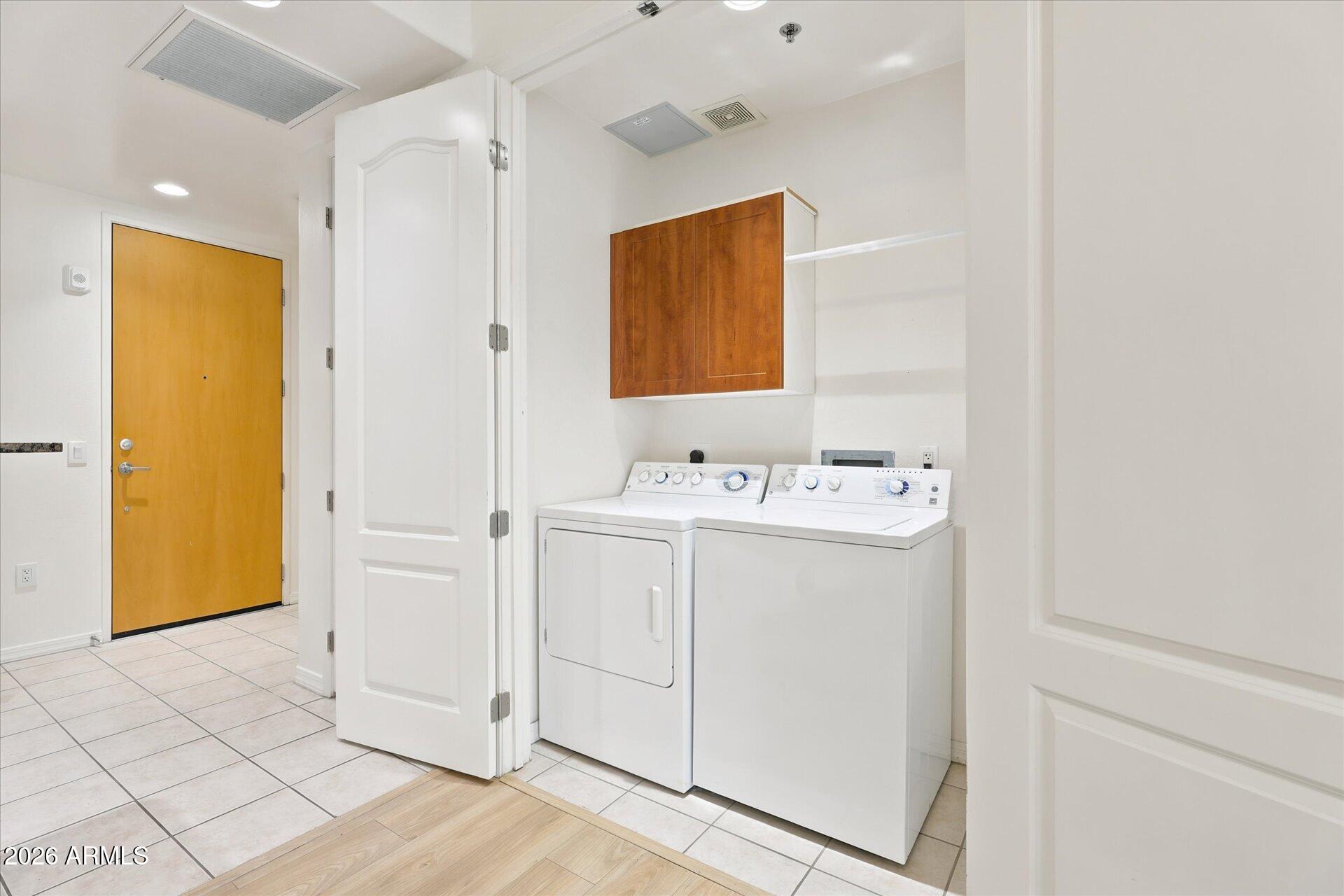 17 W VERNON Avenue 507