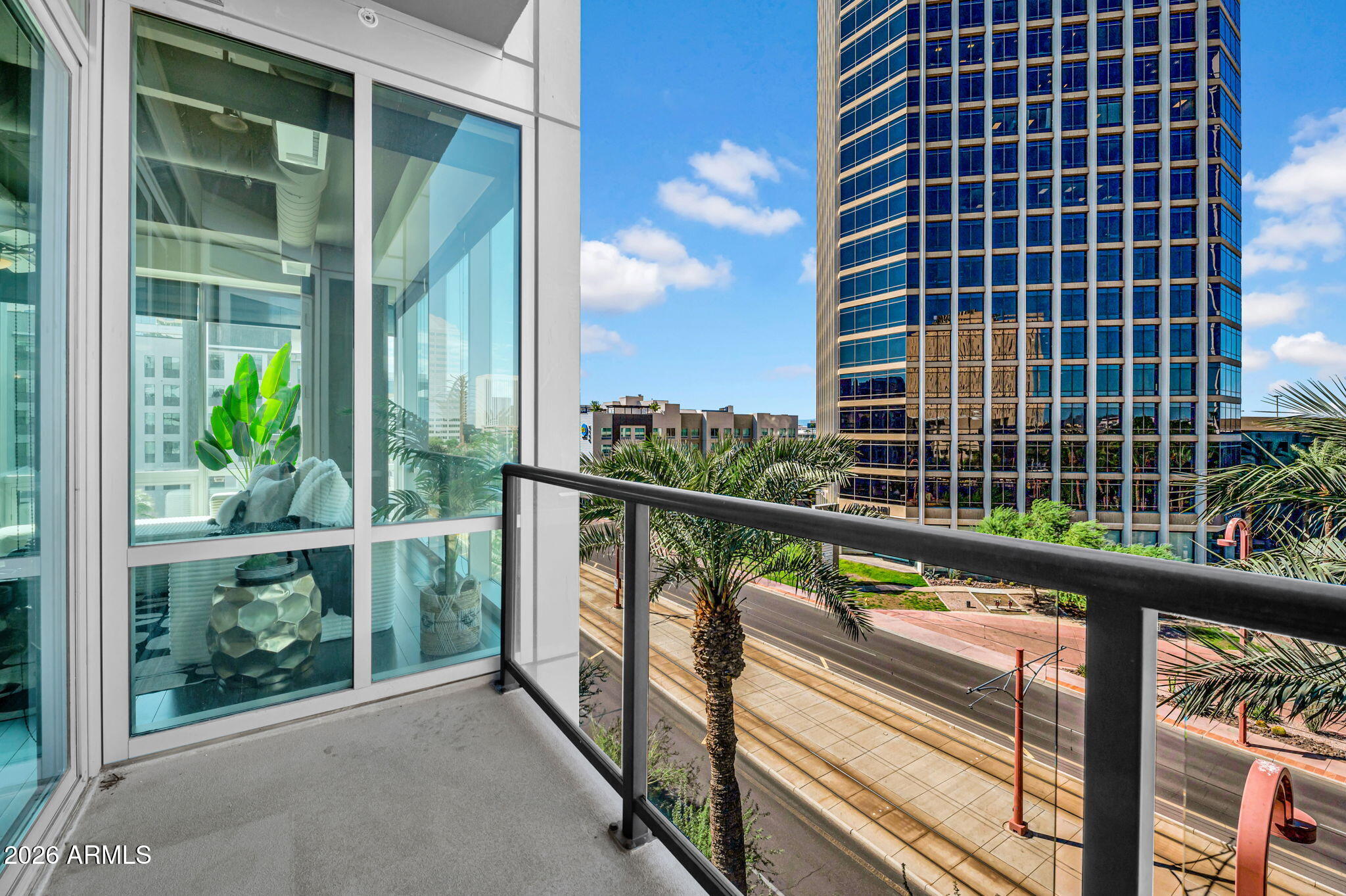 1 E LEXINGTON Avenue 410