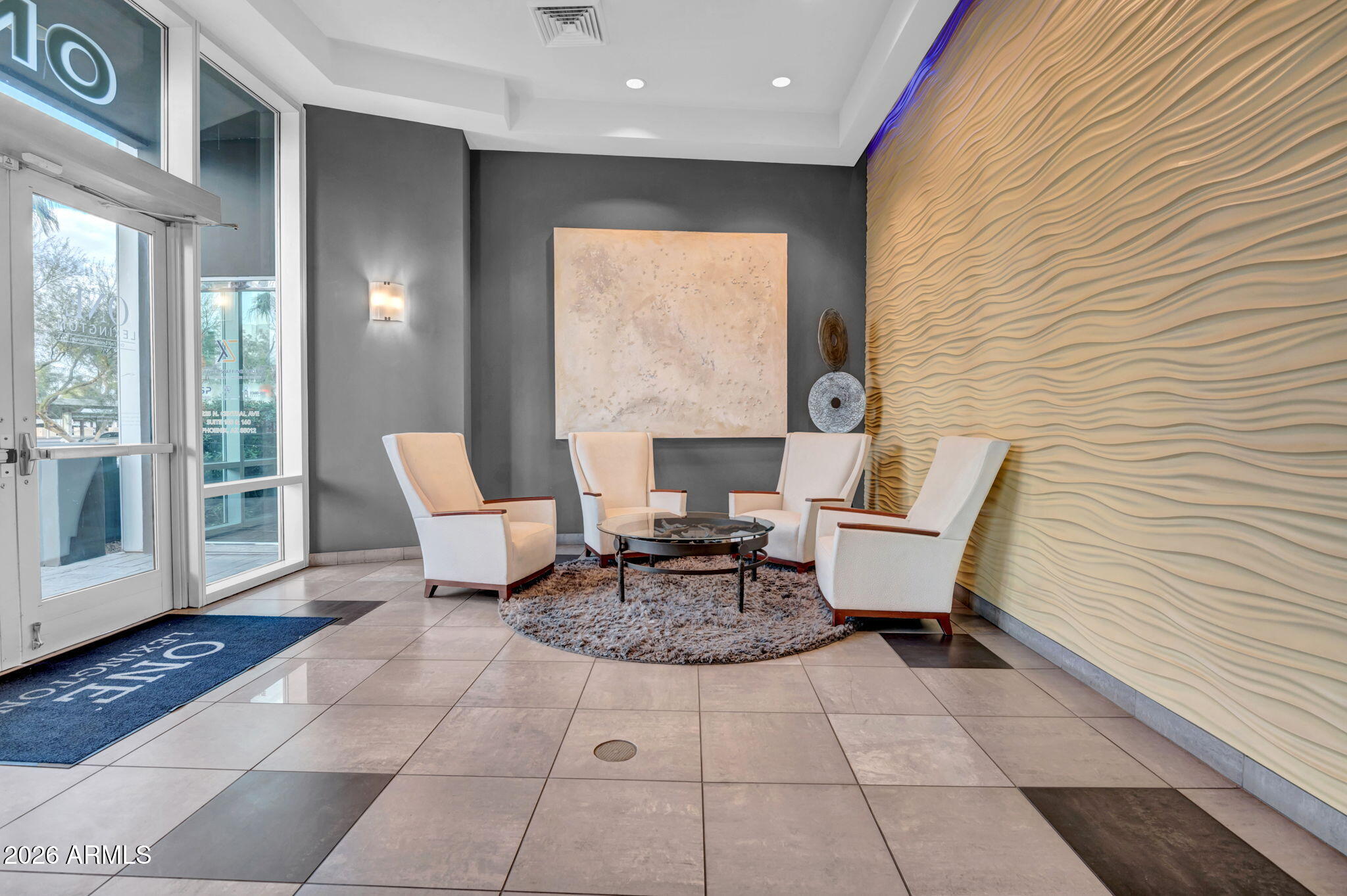 1 E LEXINGTON Avenue 410