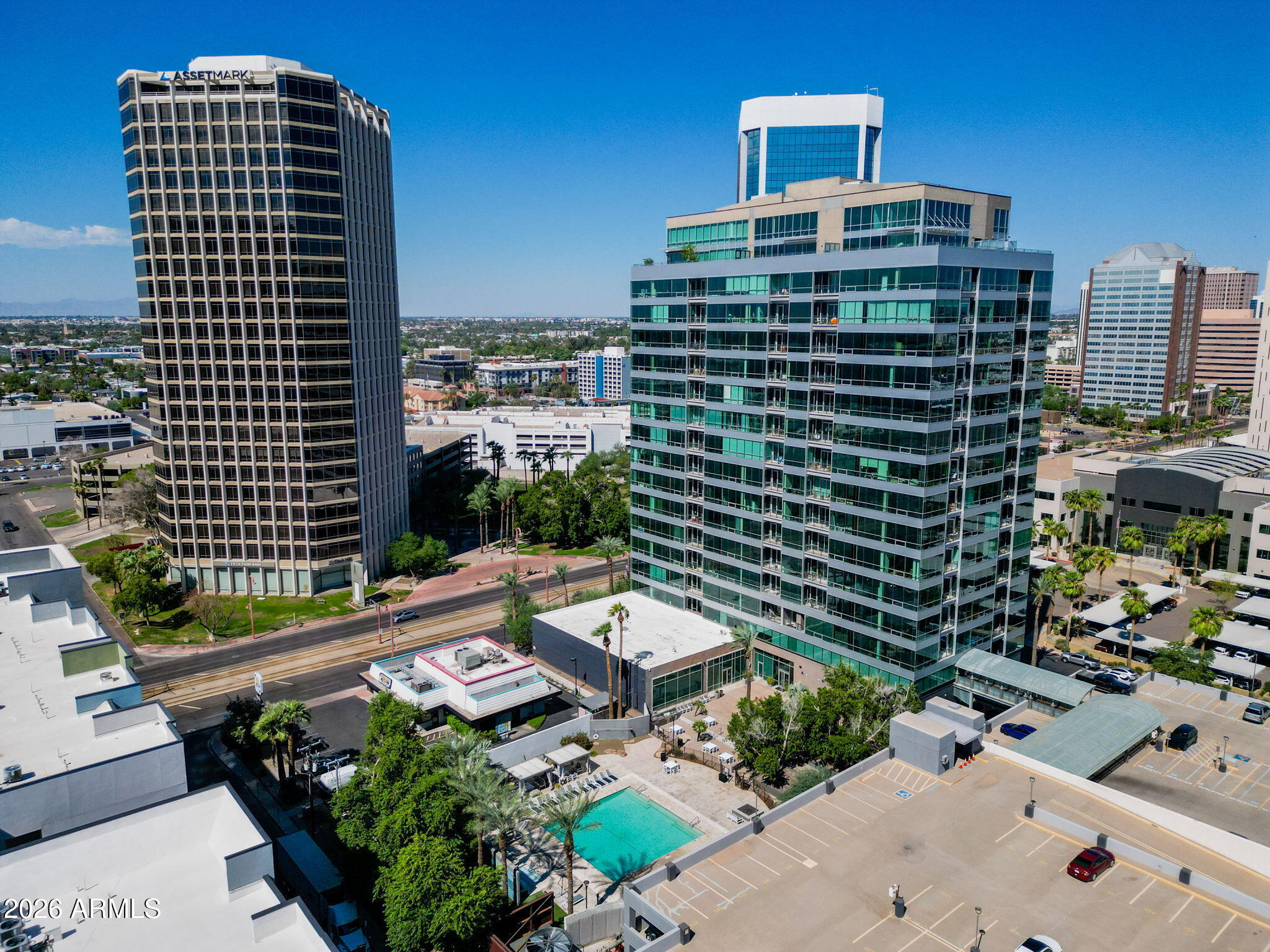 1 E LEXINGTON Avenue 410