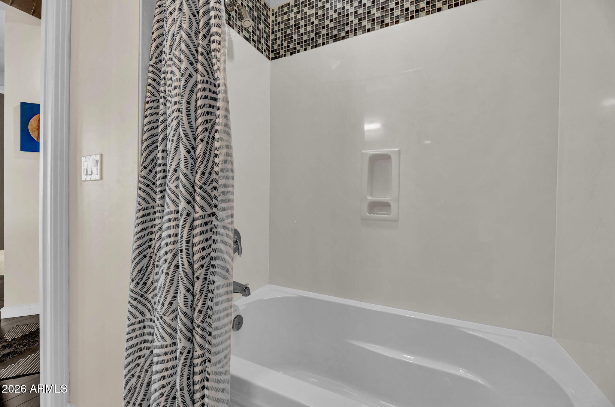1 E LEXINGTON Avenue 410