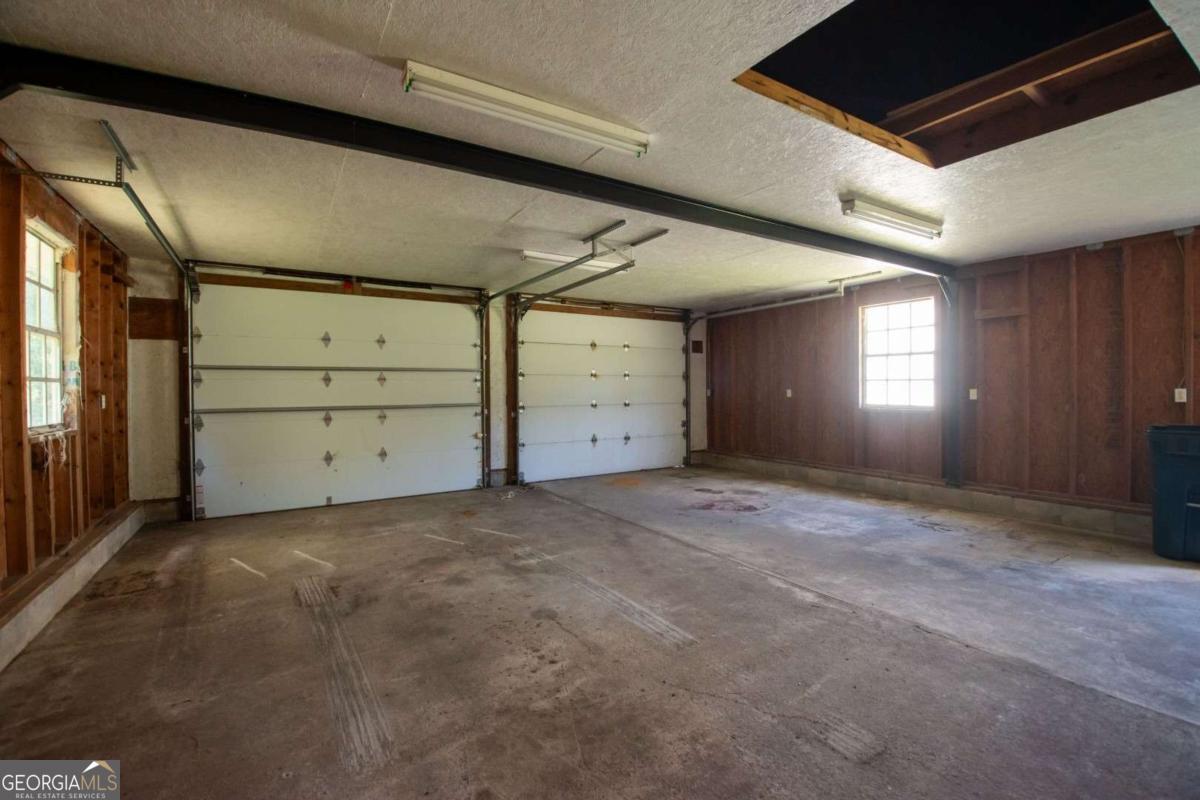 190 Forest Lake Drive