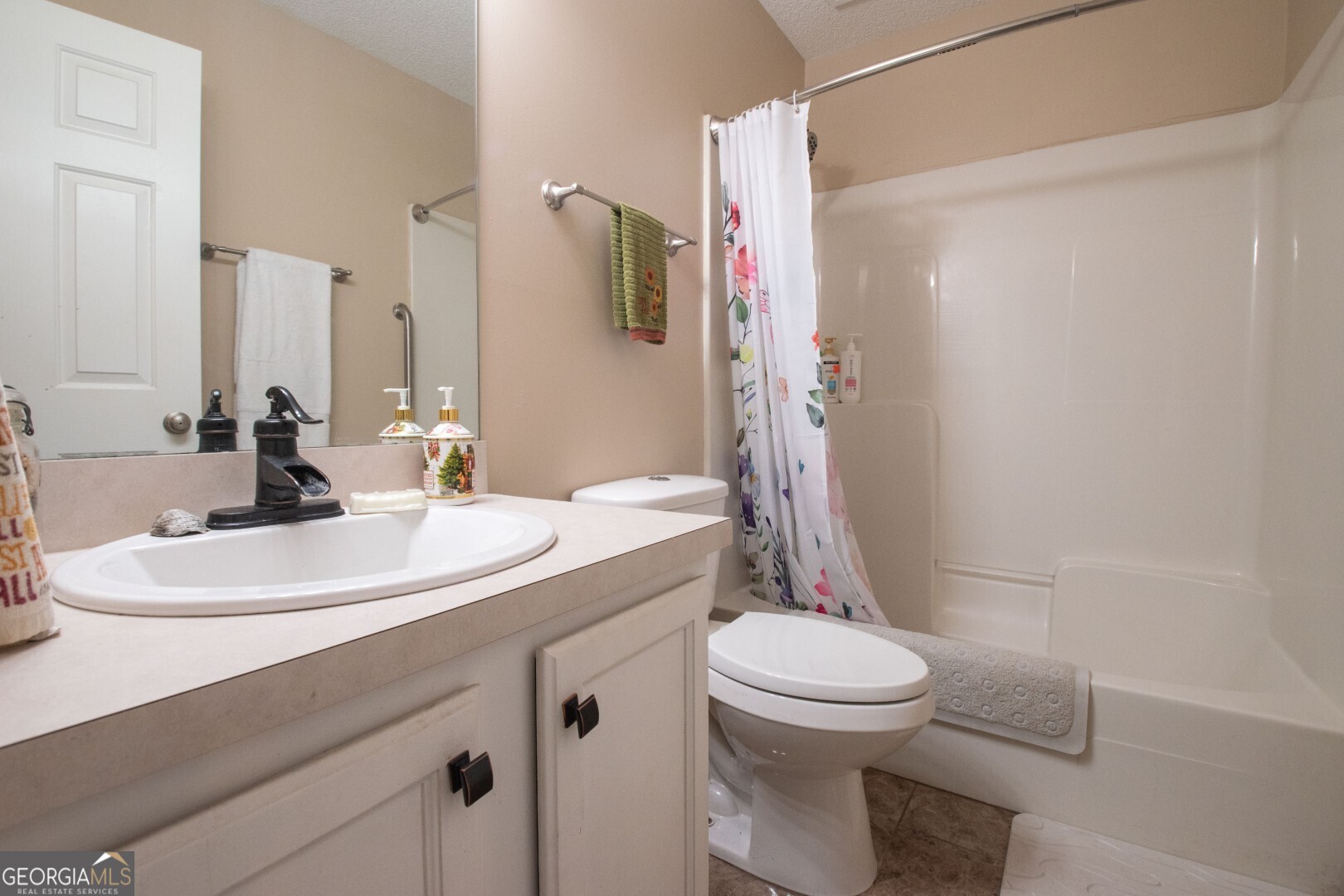 208 McQueen Circle, St. Marys