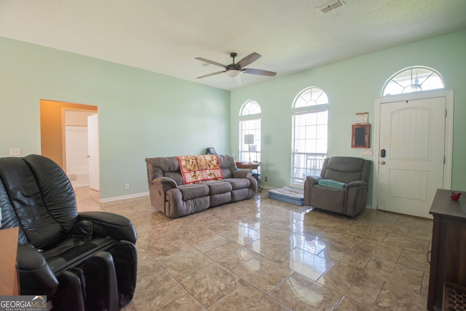 208 McQueen Circle, St. Marys