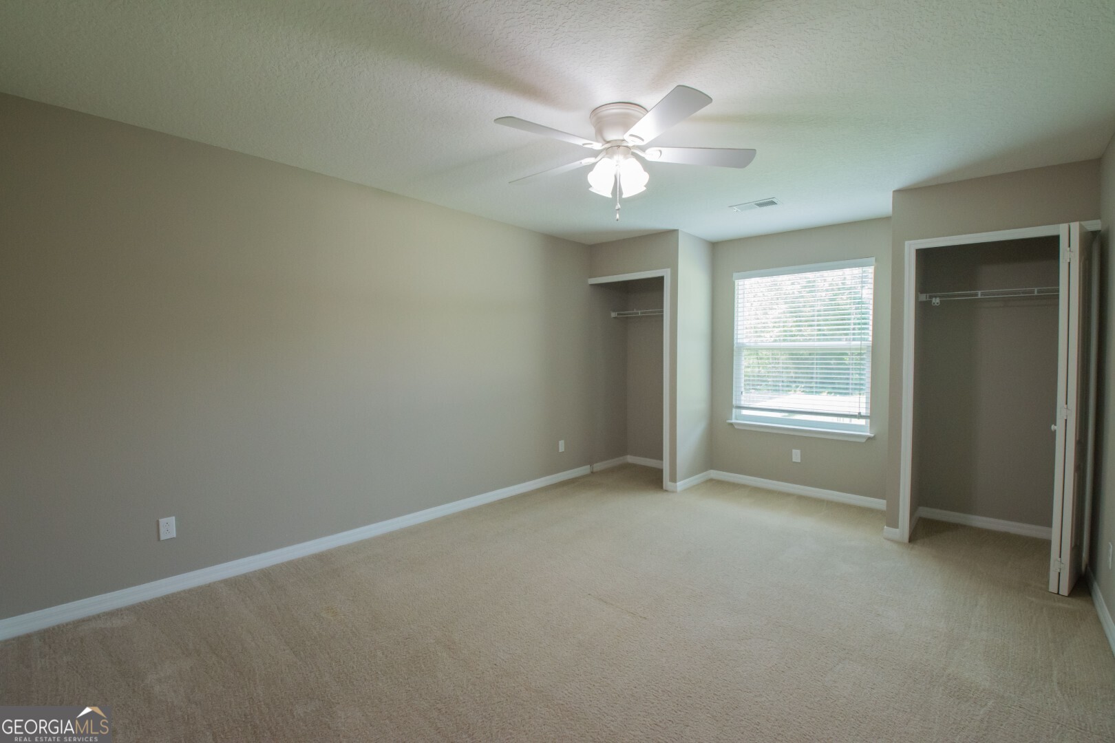118 Walnut Way