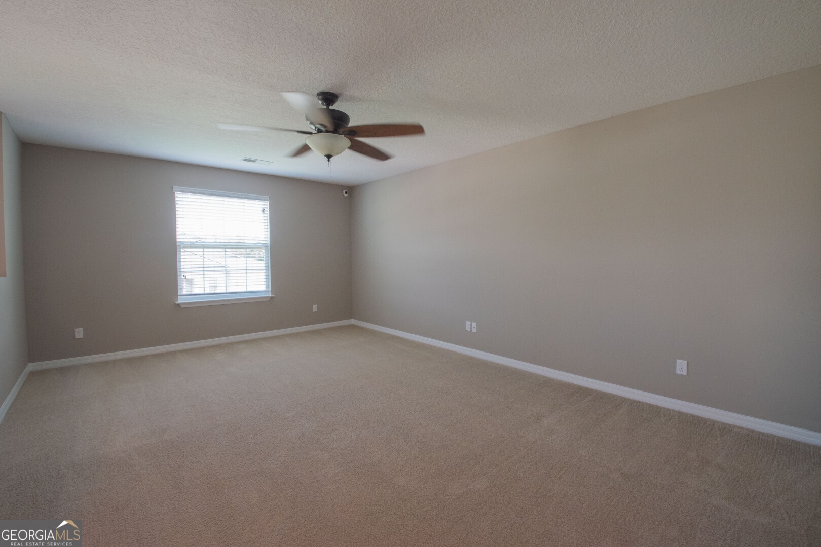 118 Walnut Way