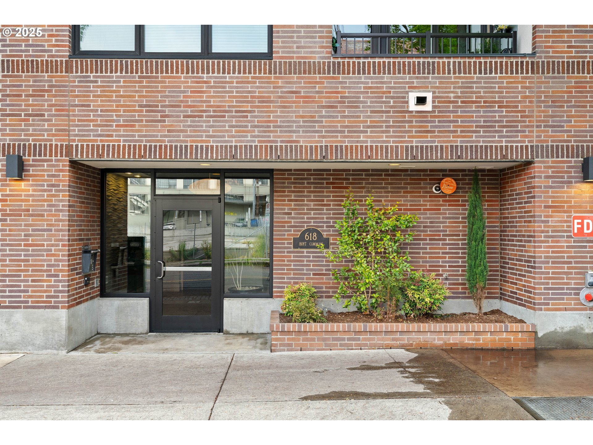 618 NW 12TH AVE 215