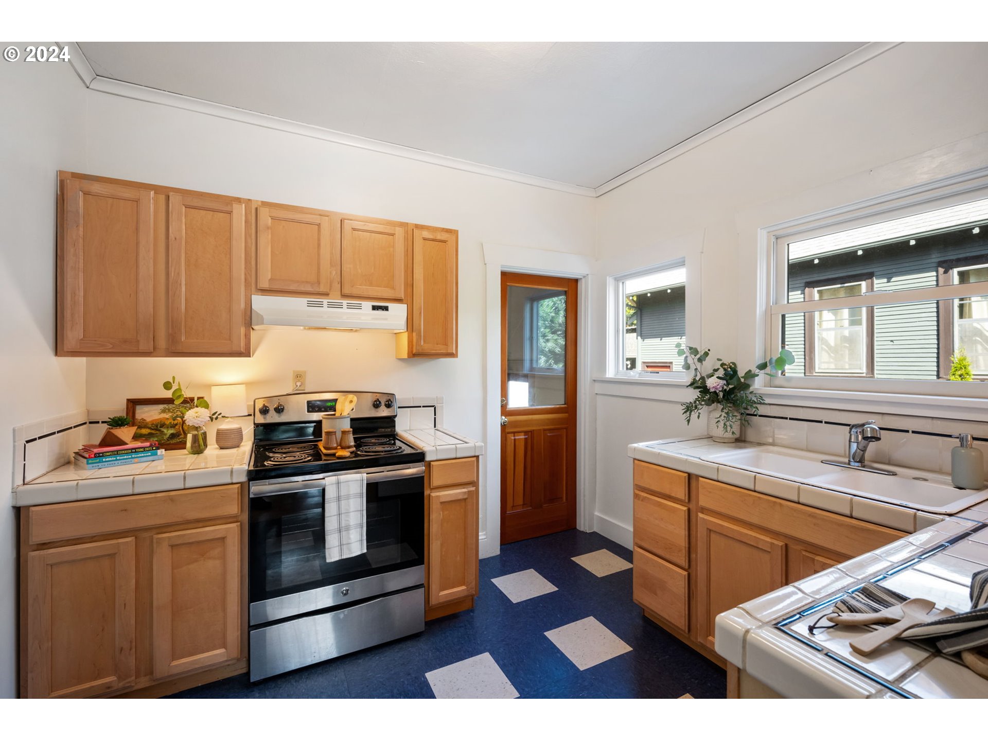 1741 SE 49TH AVE