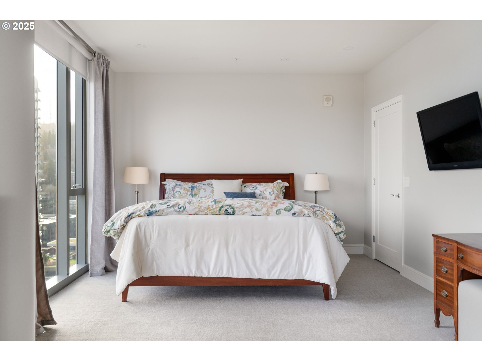 841 S GAINES ST 1708