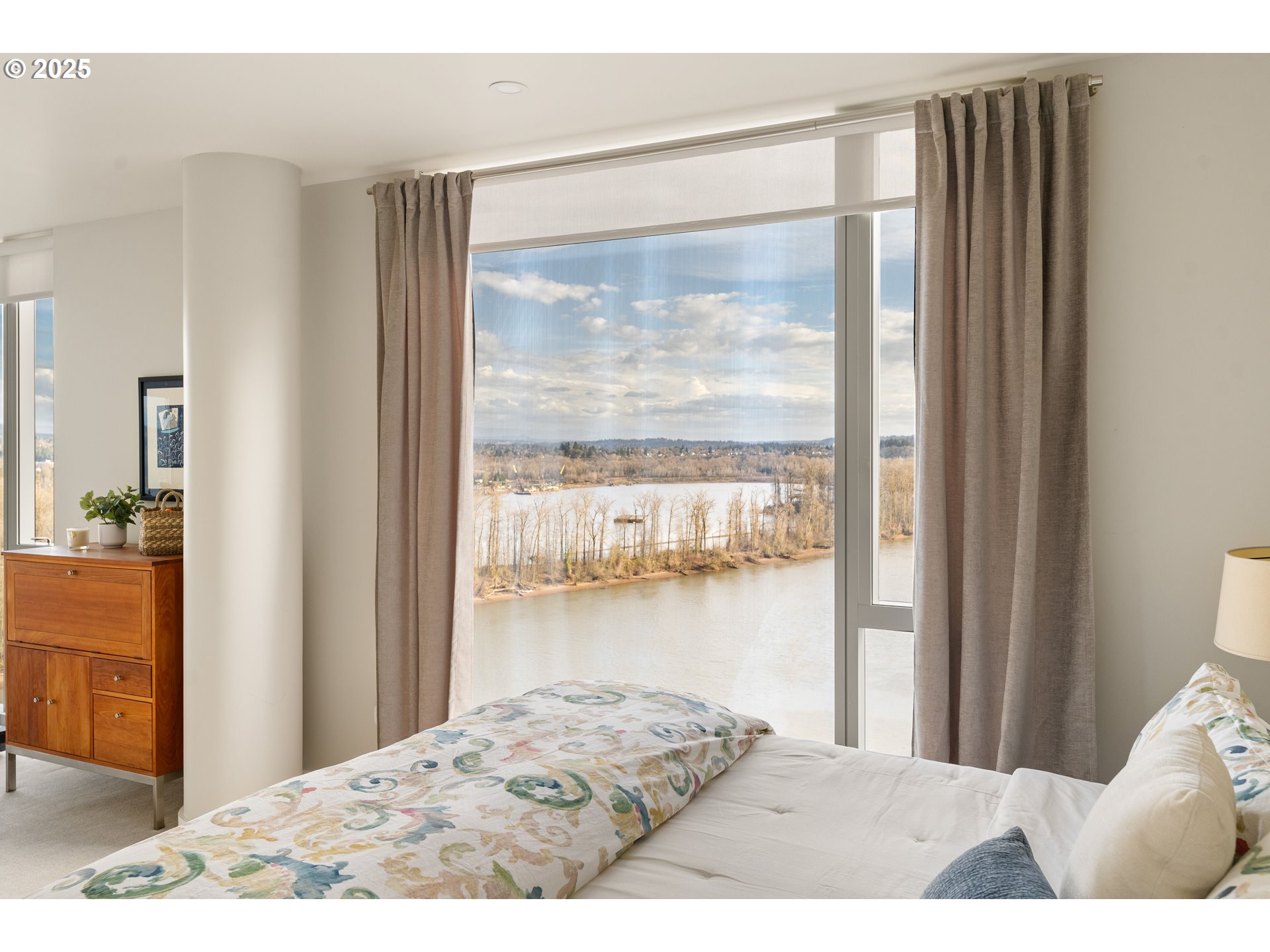 841 S GAINES ST 1708