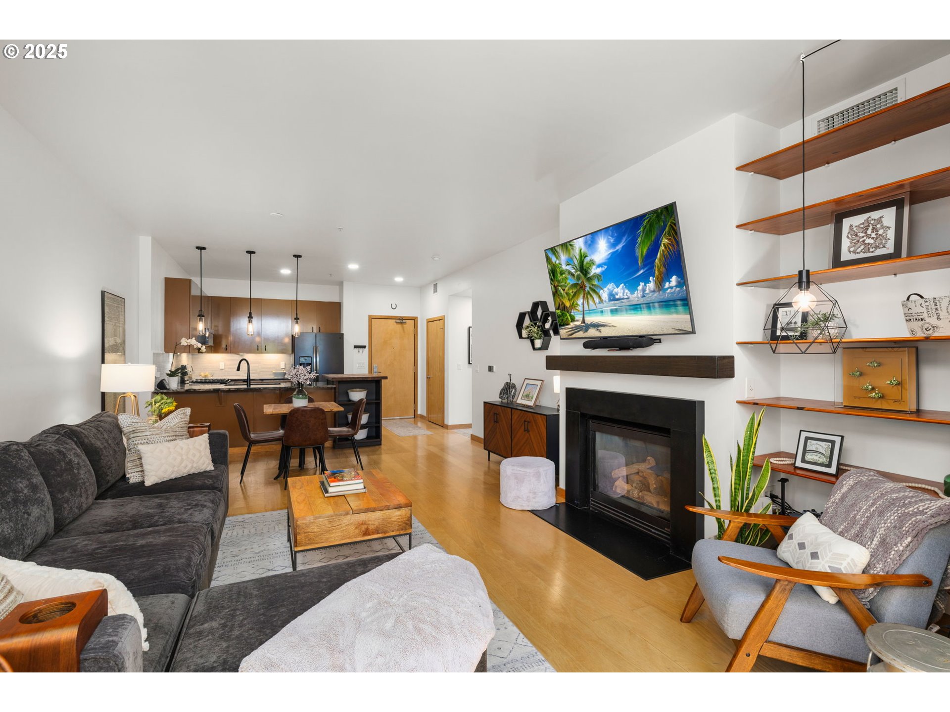 1133 NW 11TH AVE 305