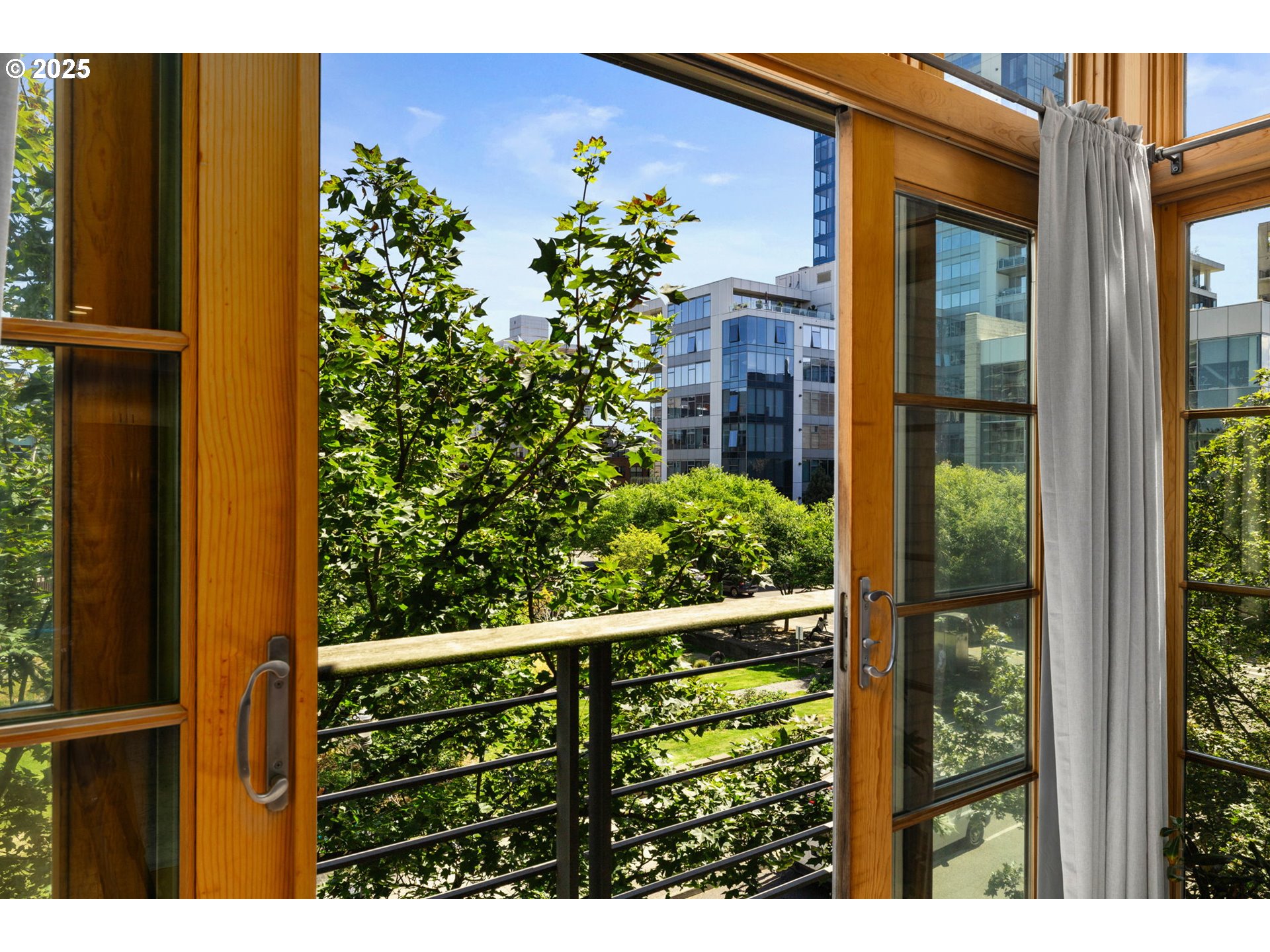 1133 NW 11TH AVE 305