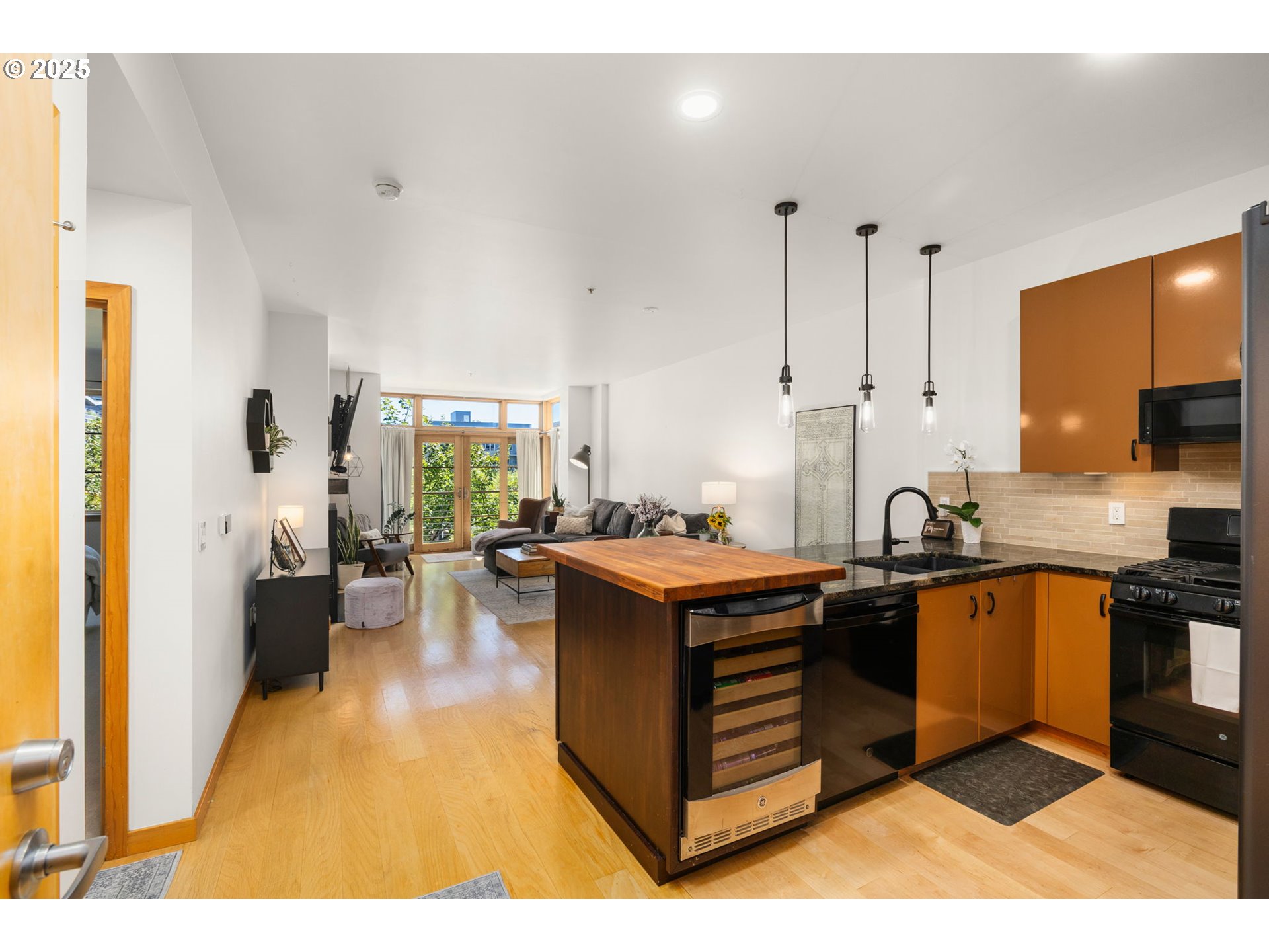 1133 NW 11TH AVE 305