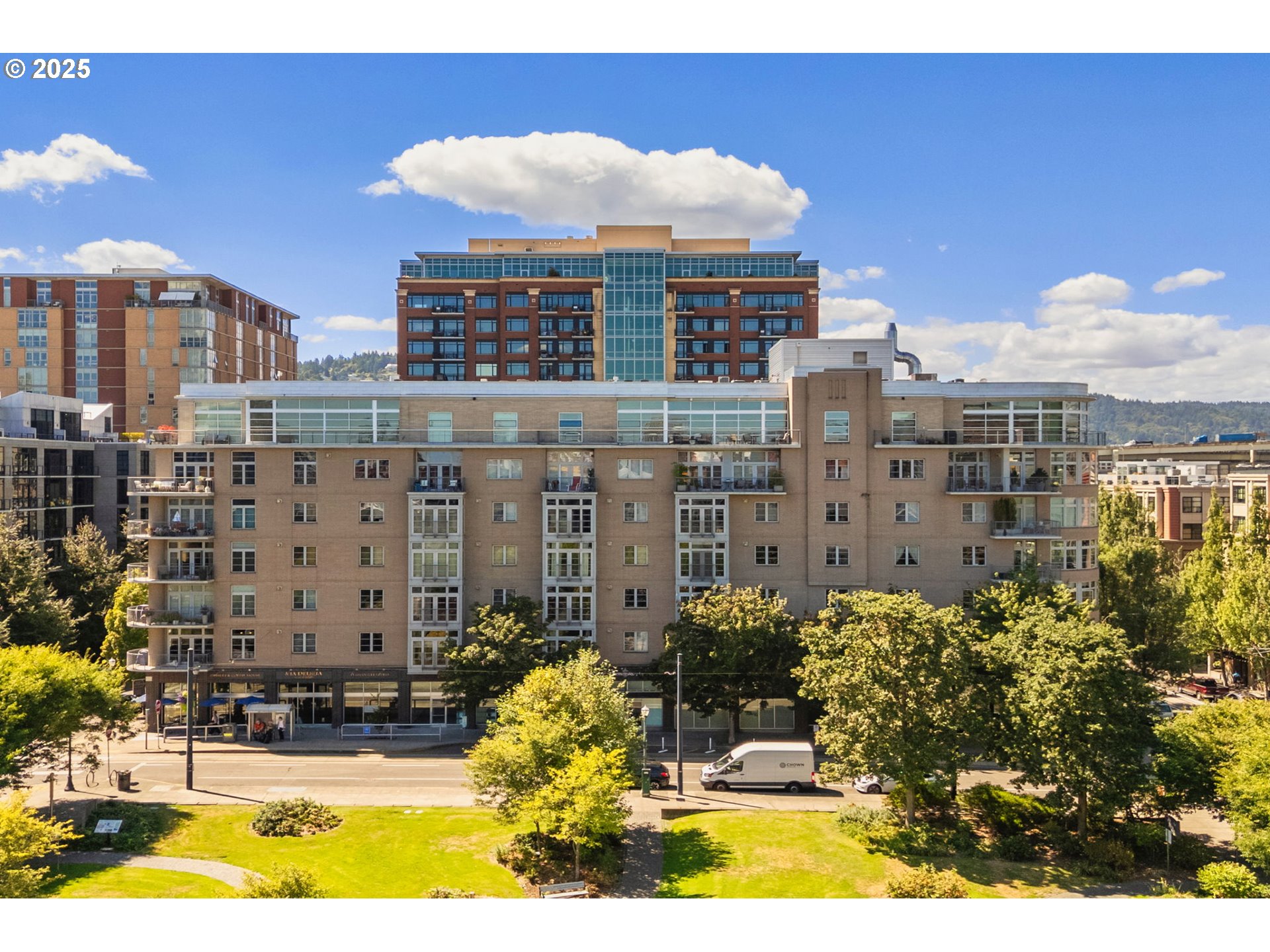 1133 NW 11TH AVE 305