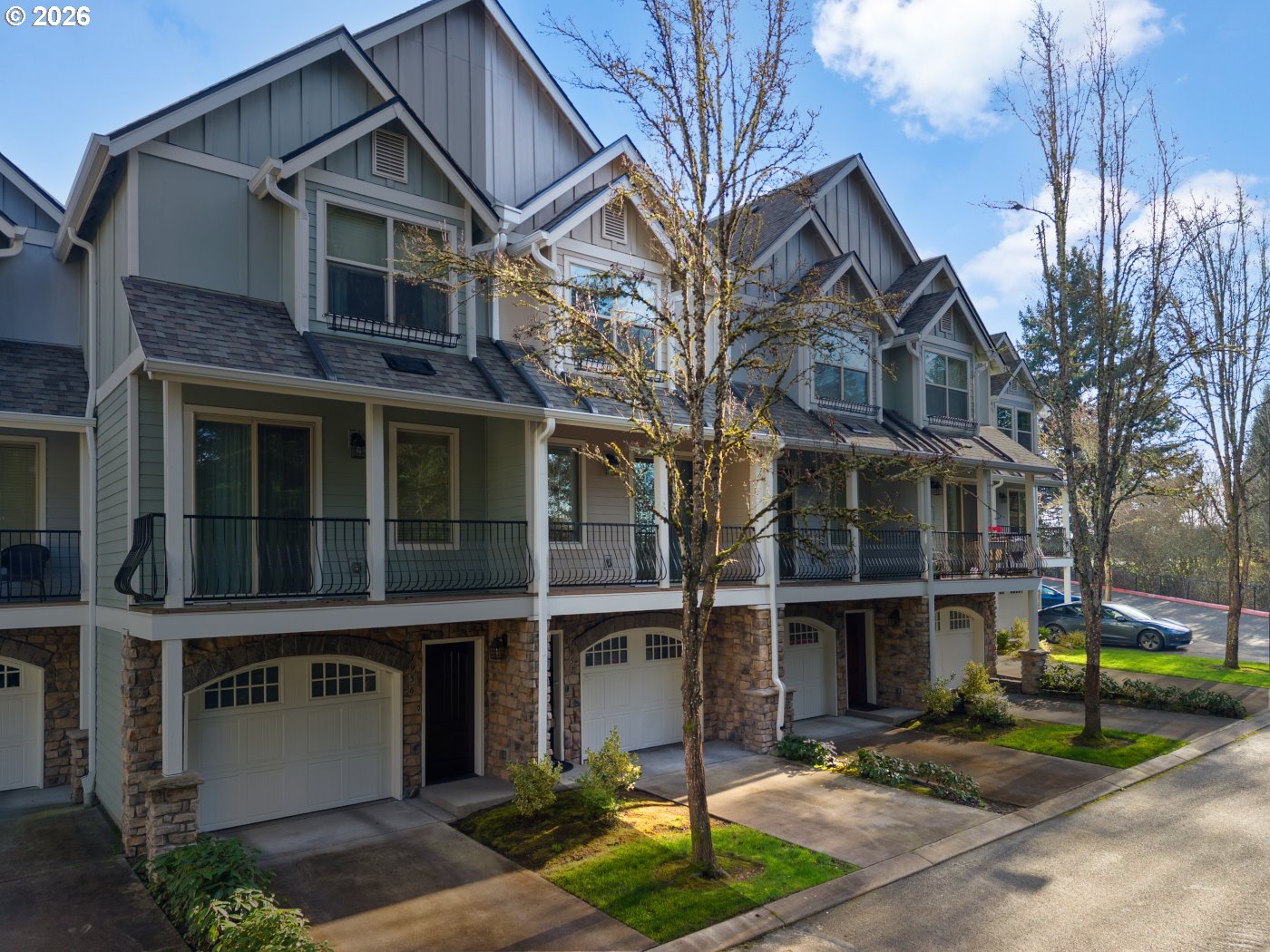 1952 NE 48TH WAY