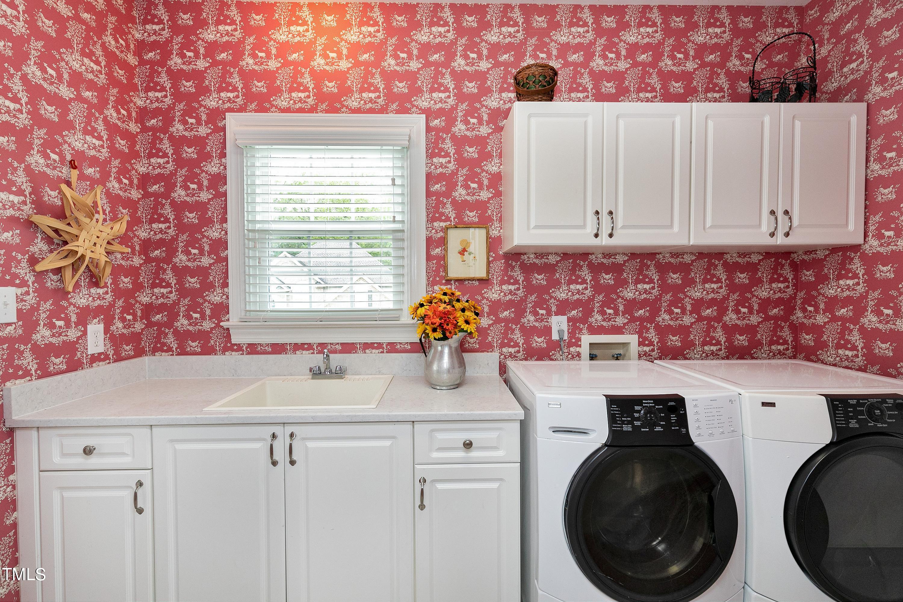 100 Rivergreen Court