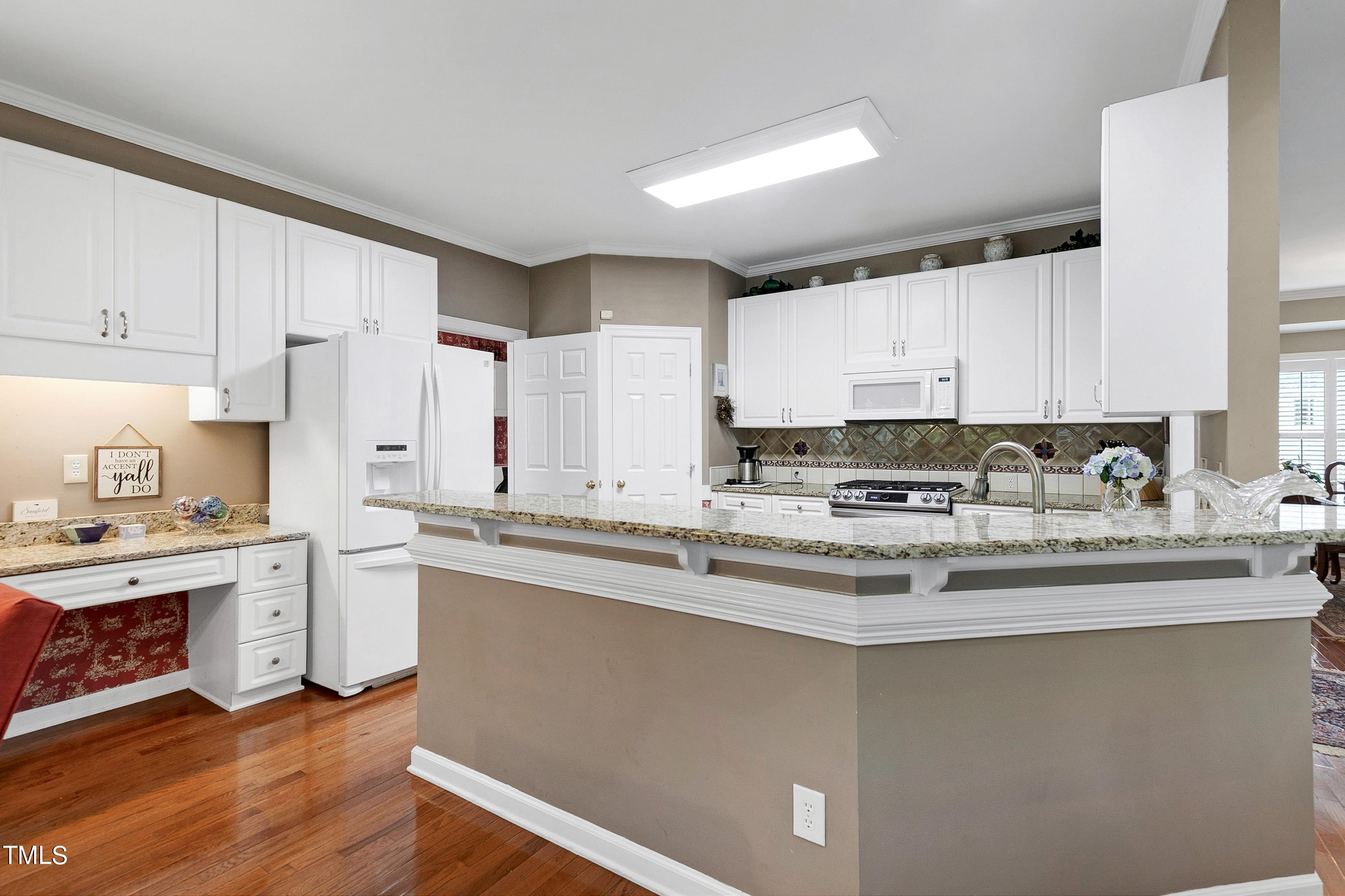 100 Rivergreen Court