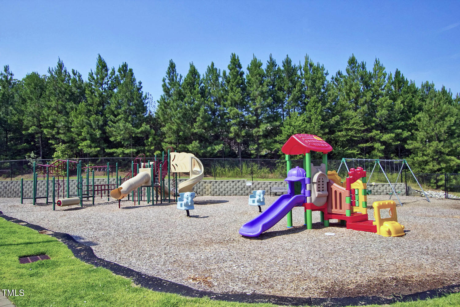 200 Nottinghill Walk