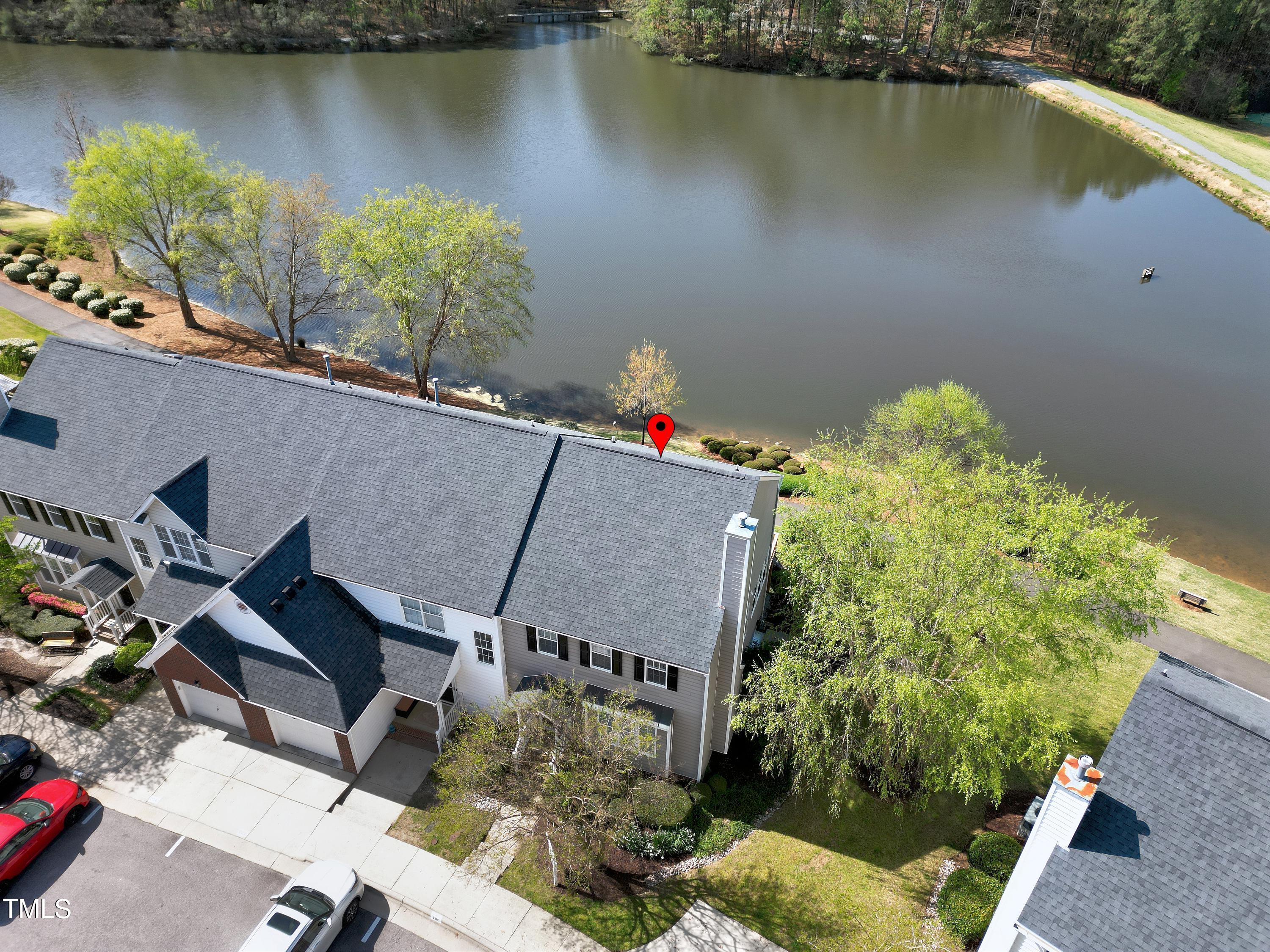 200 Nottinghill Walk