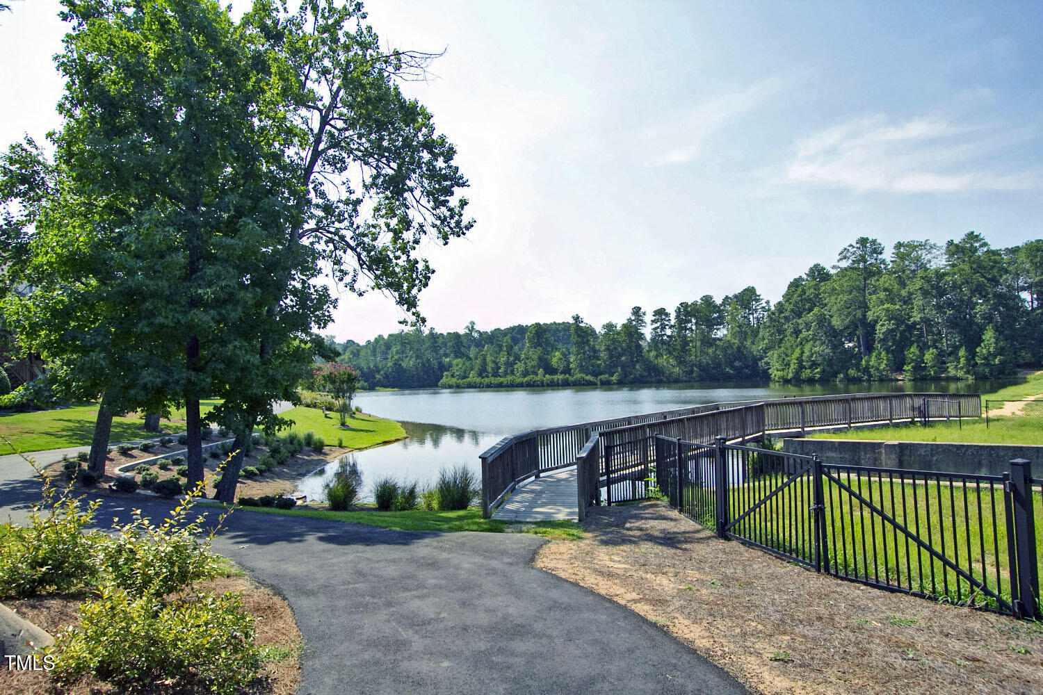 200 Nottinghill Walk