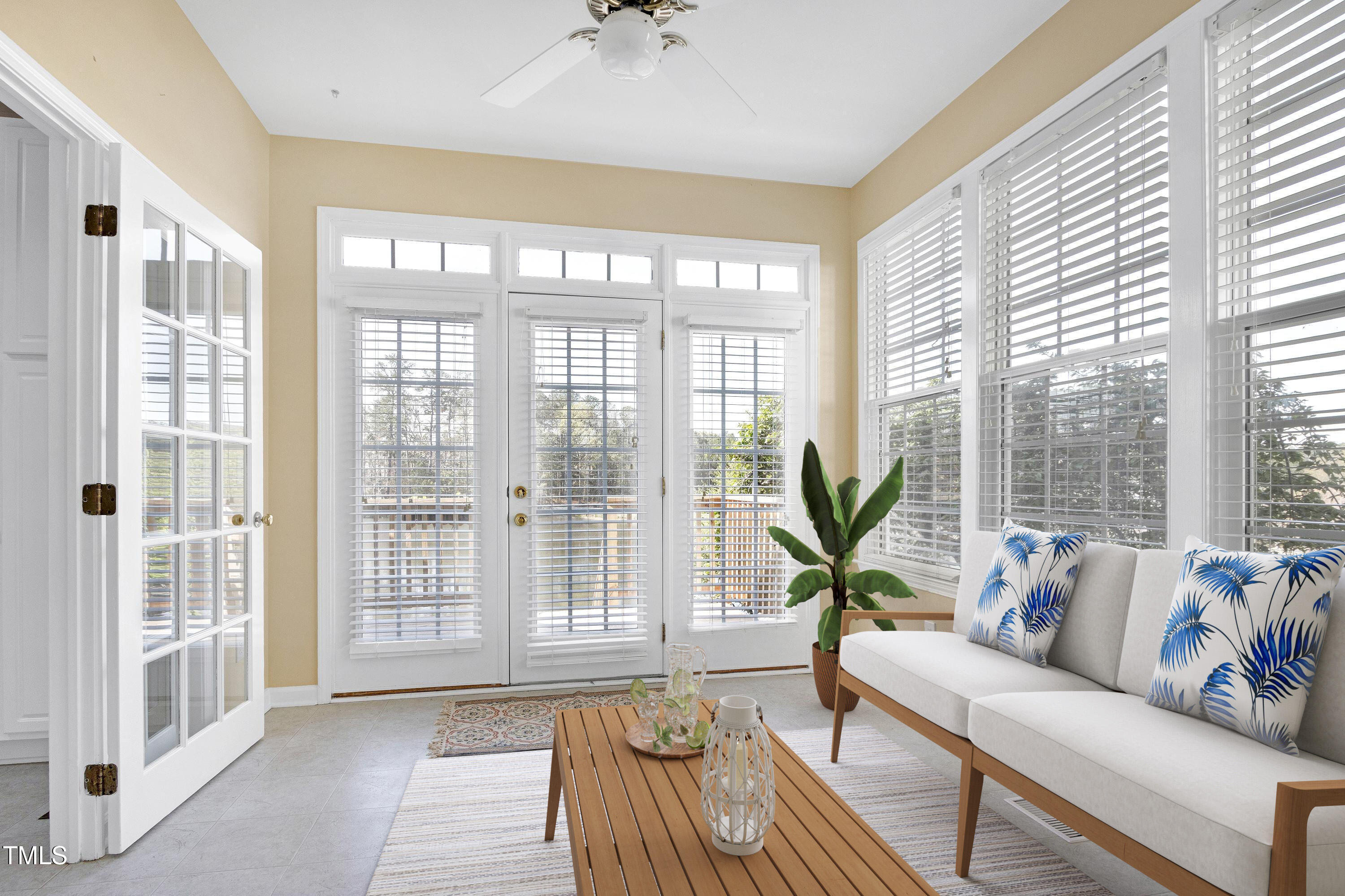 200 Nottinghill Walk