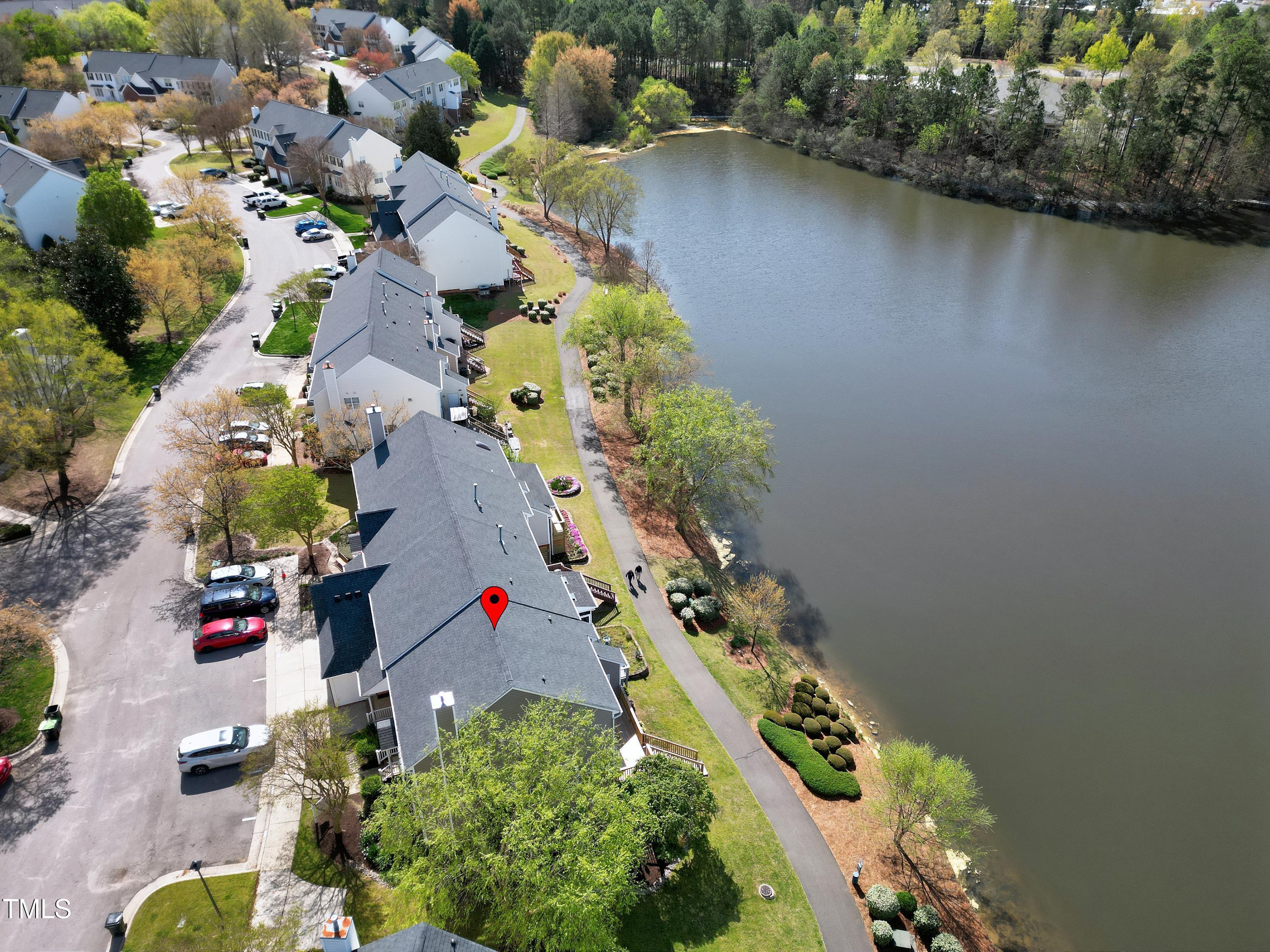 200 Nottinghill Walk