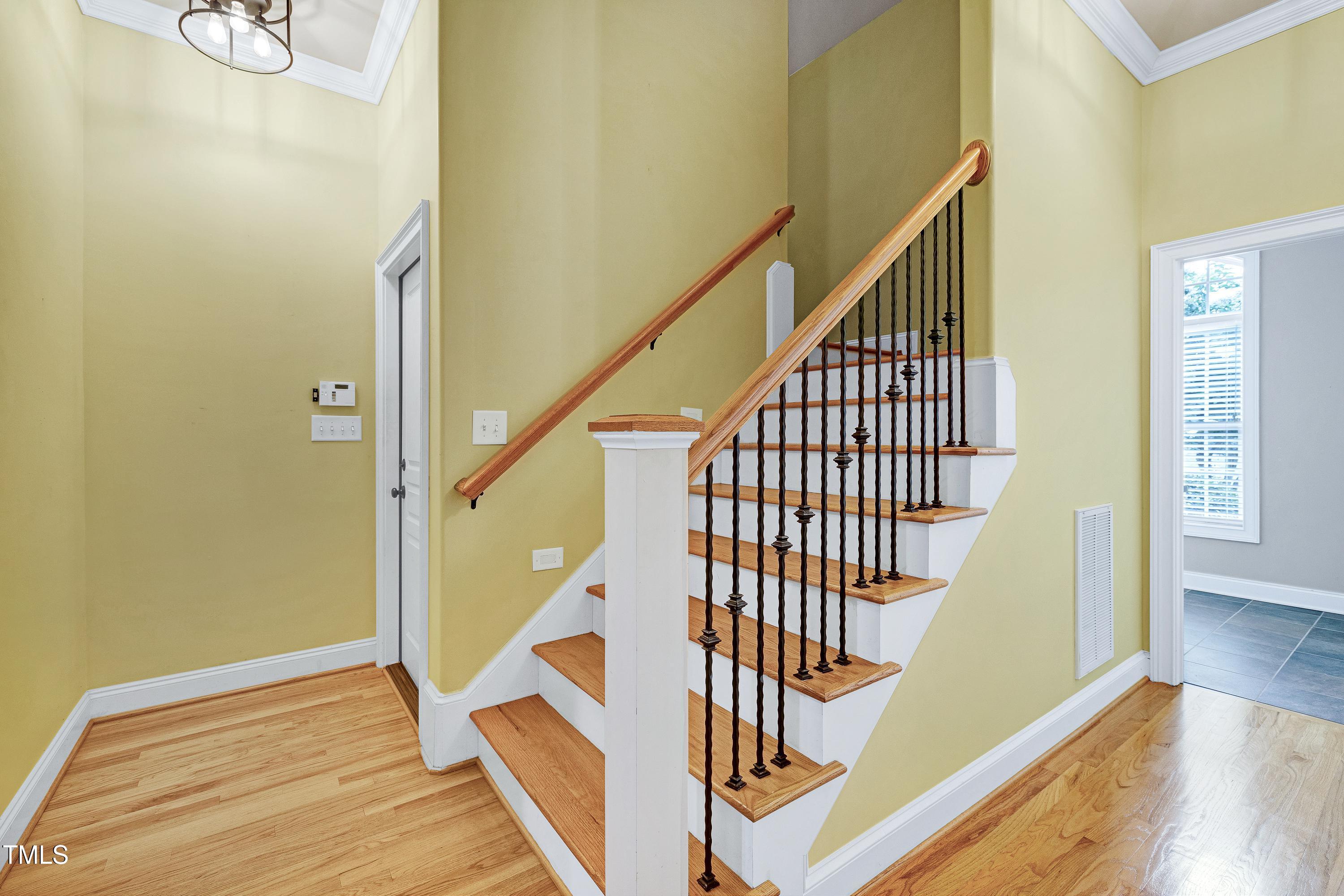 313 N Harrison Pl Lane