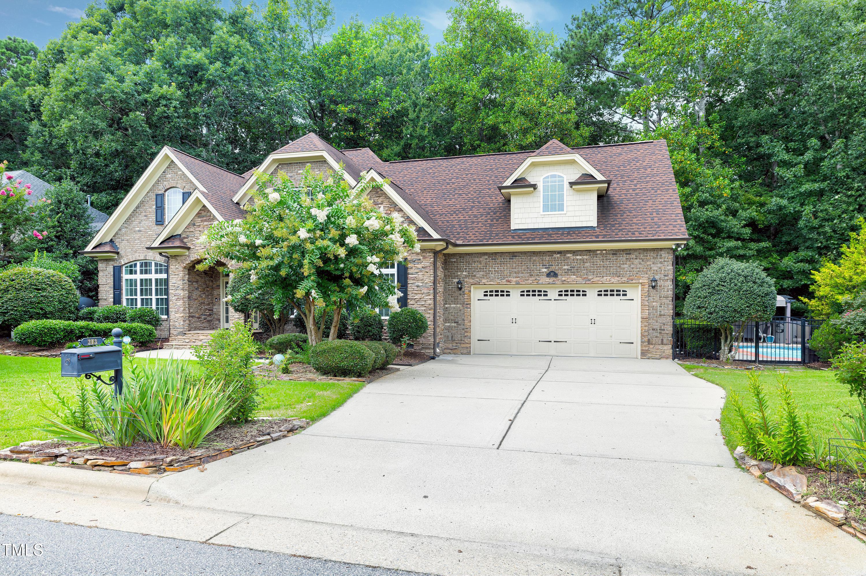 313 N Harrison Pl Lane