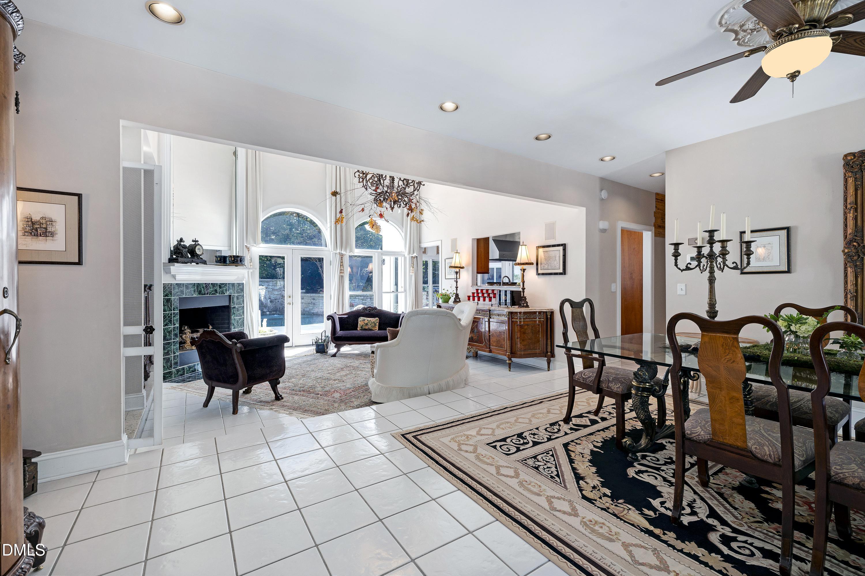 109 Charlemagne Court
