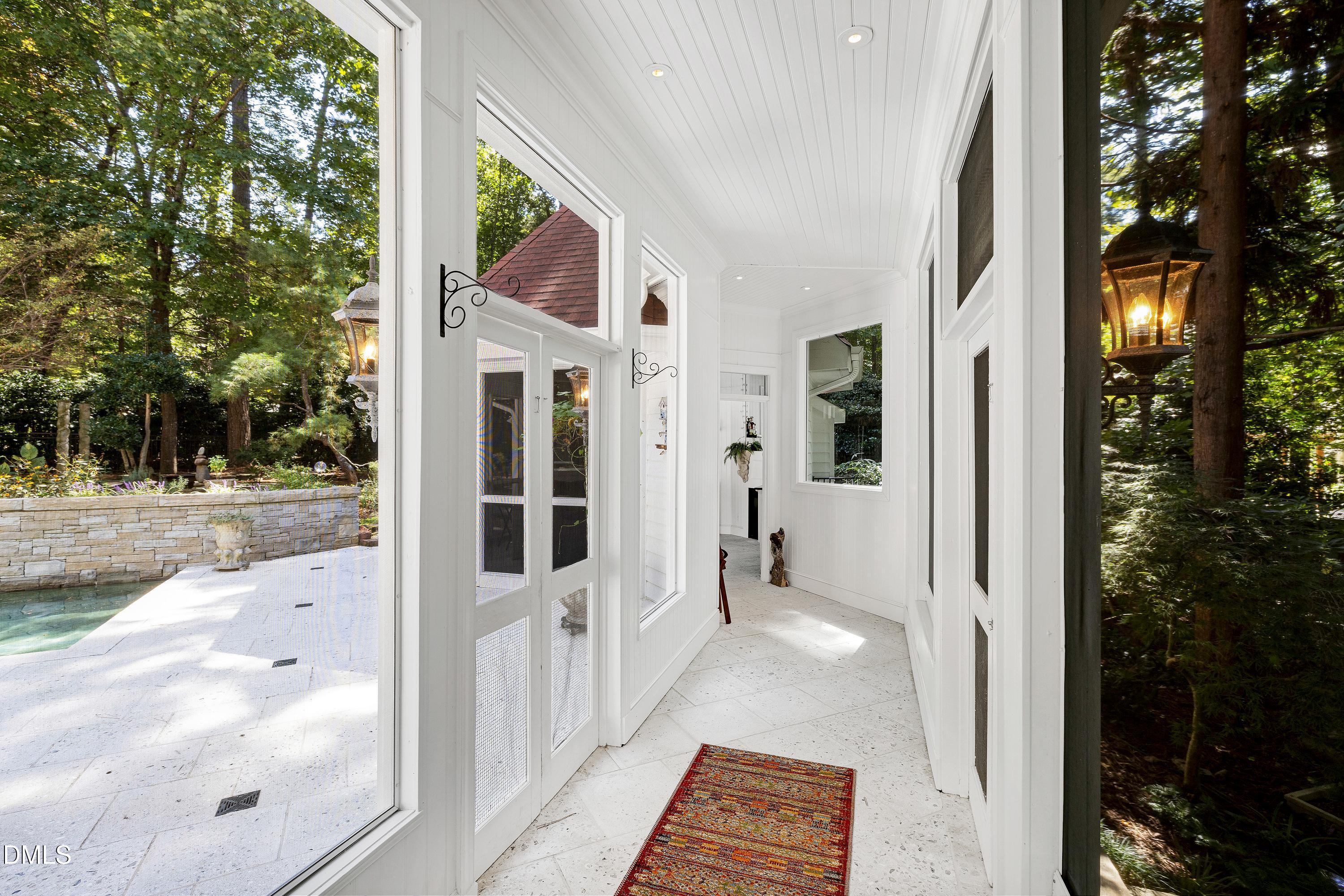 109 Charlemagne Court
