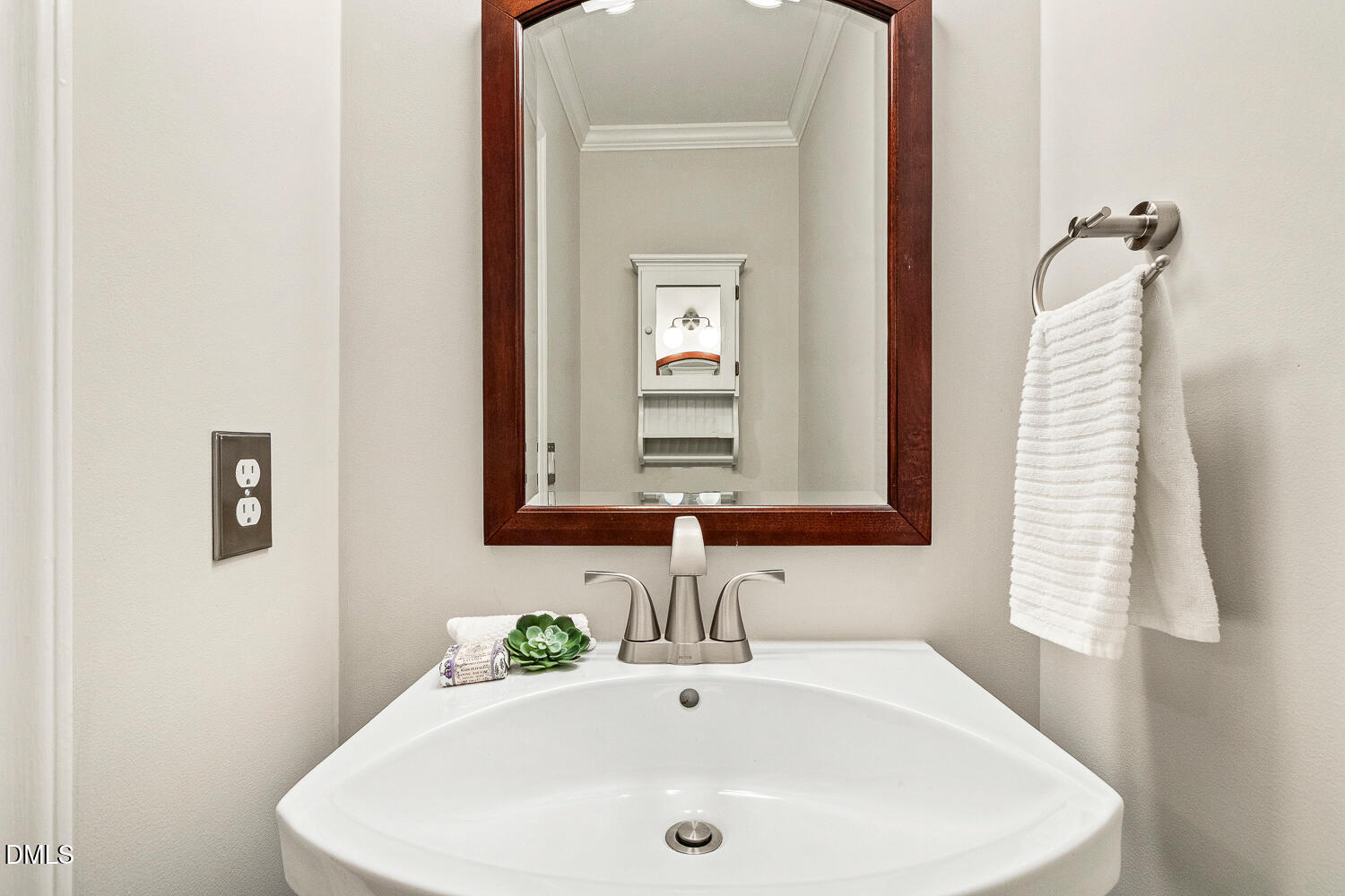 407 Kettlebridge Drive