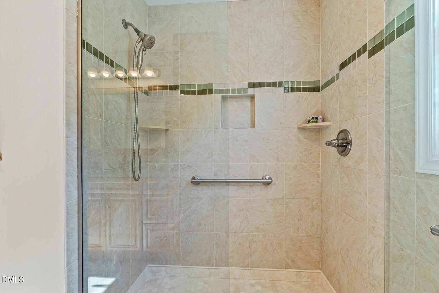 407 Kettlebridge Drive