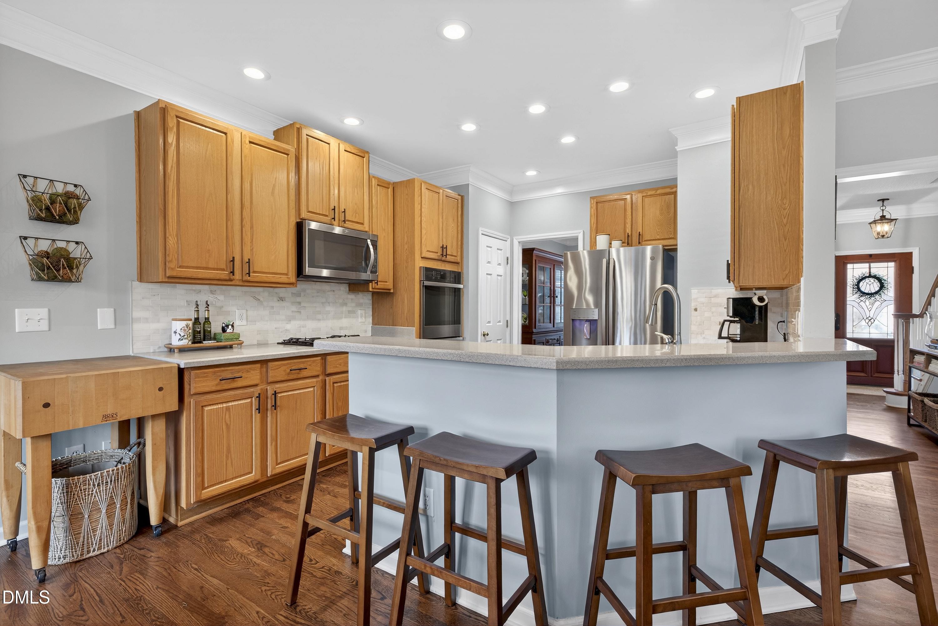 9805 Rockledge Drive