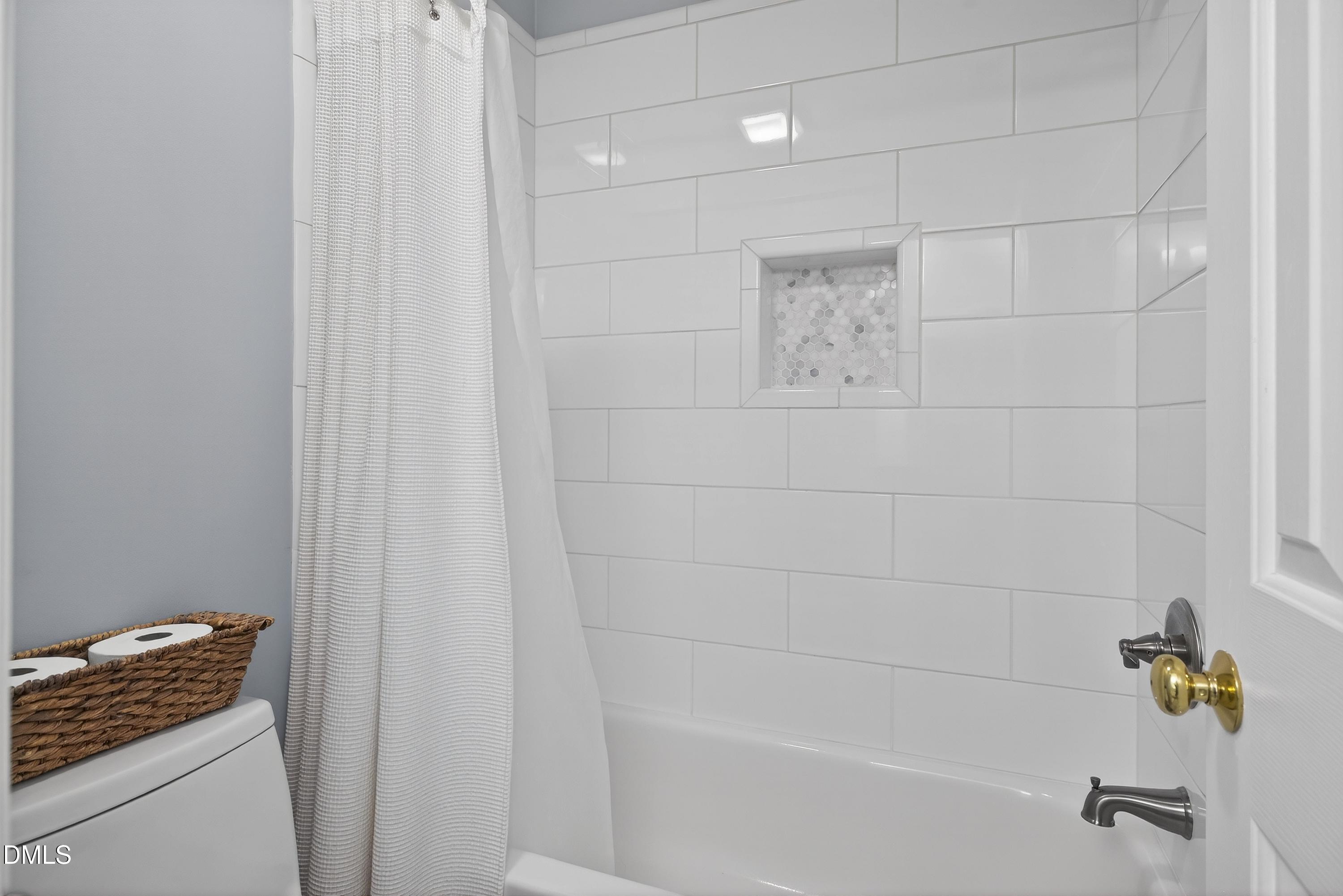 9805 Rockledge Drive