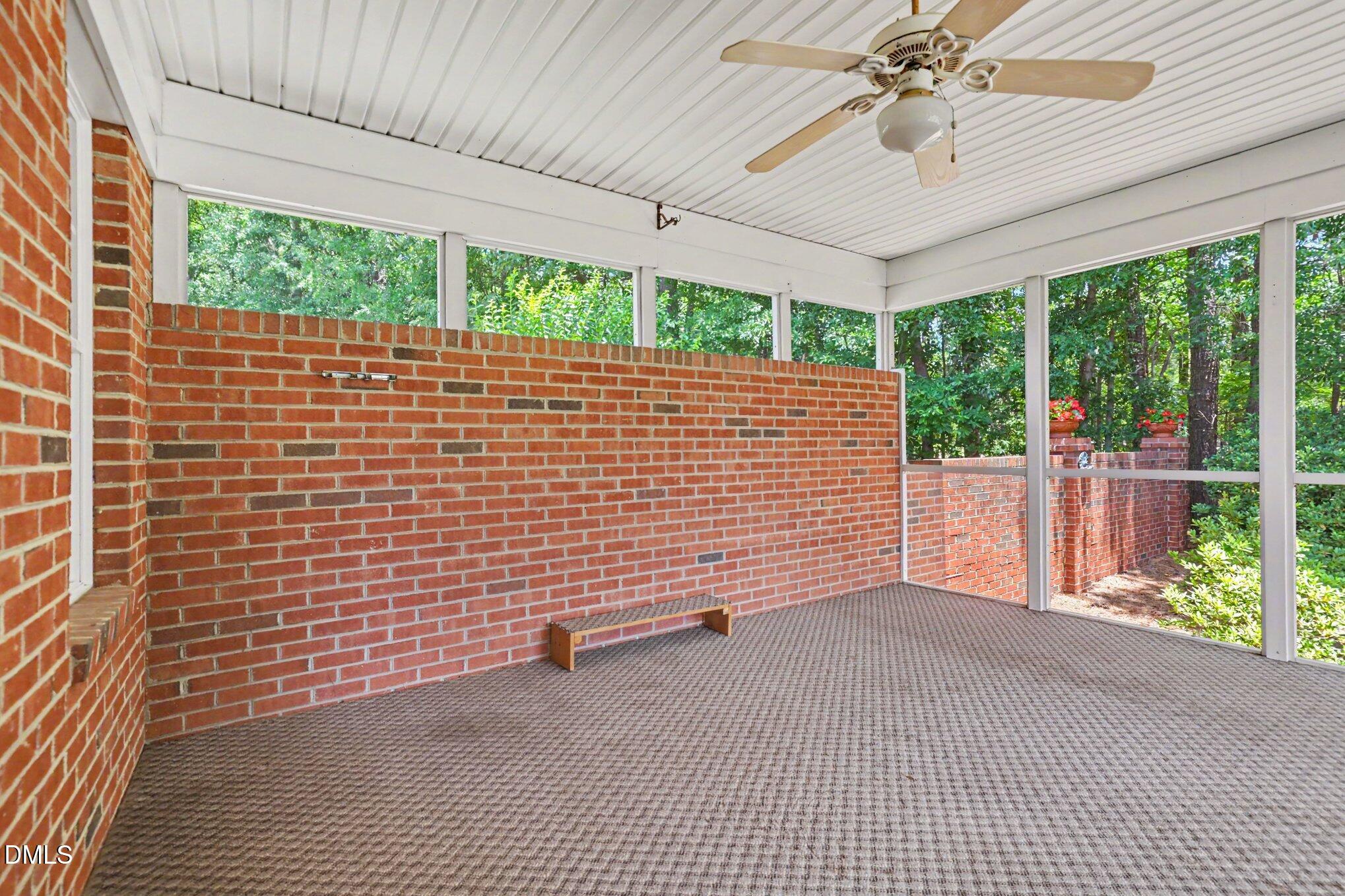 1006 Loganberry Court