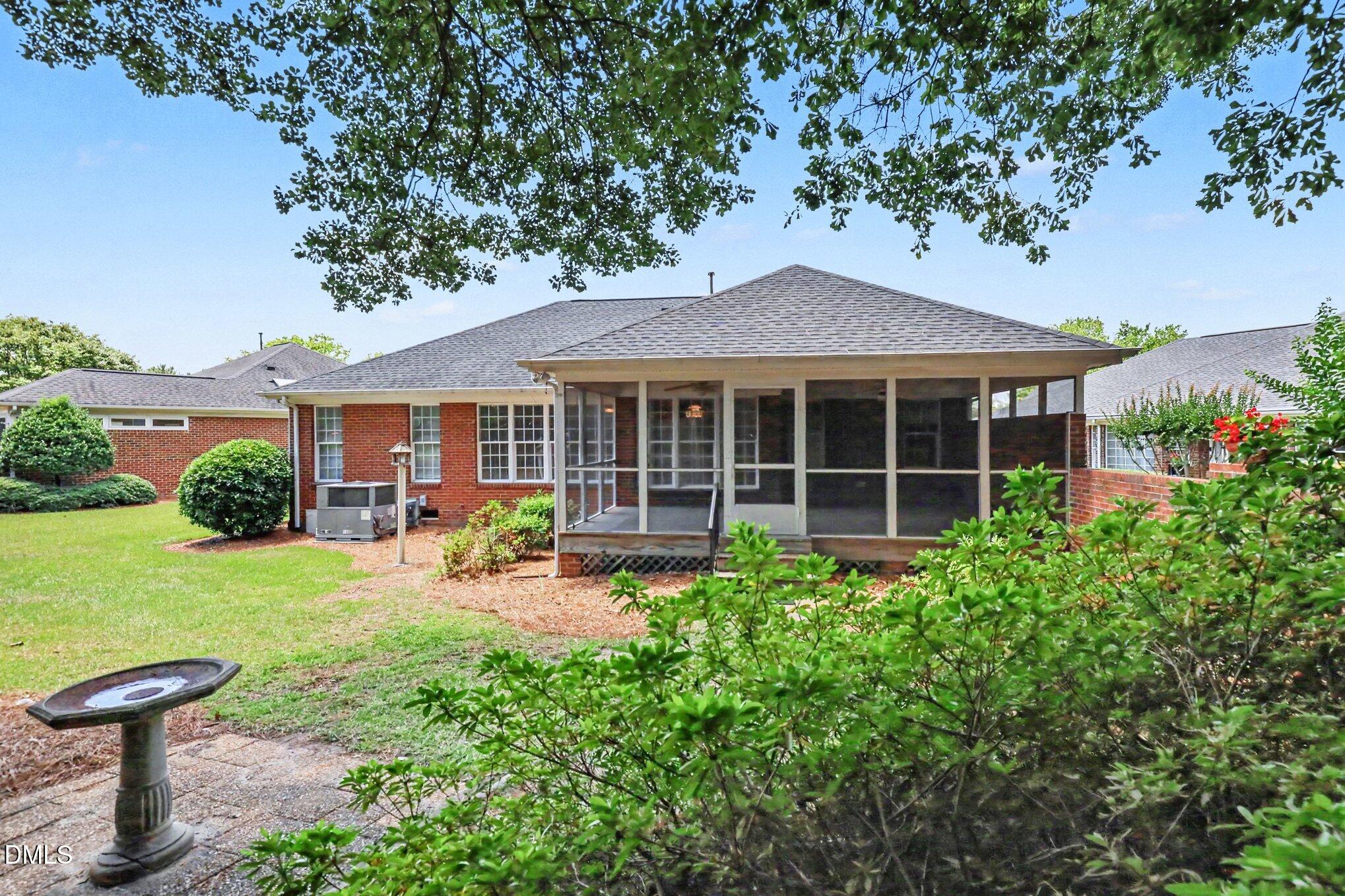1006 Loganberry Court