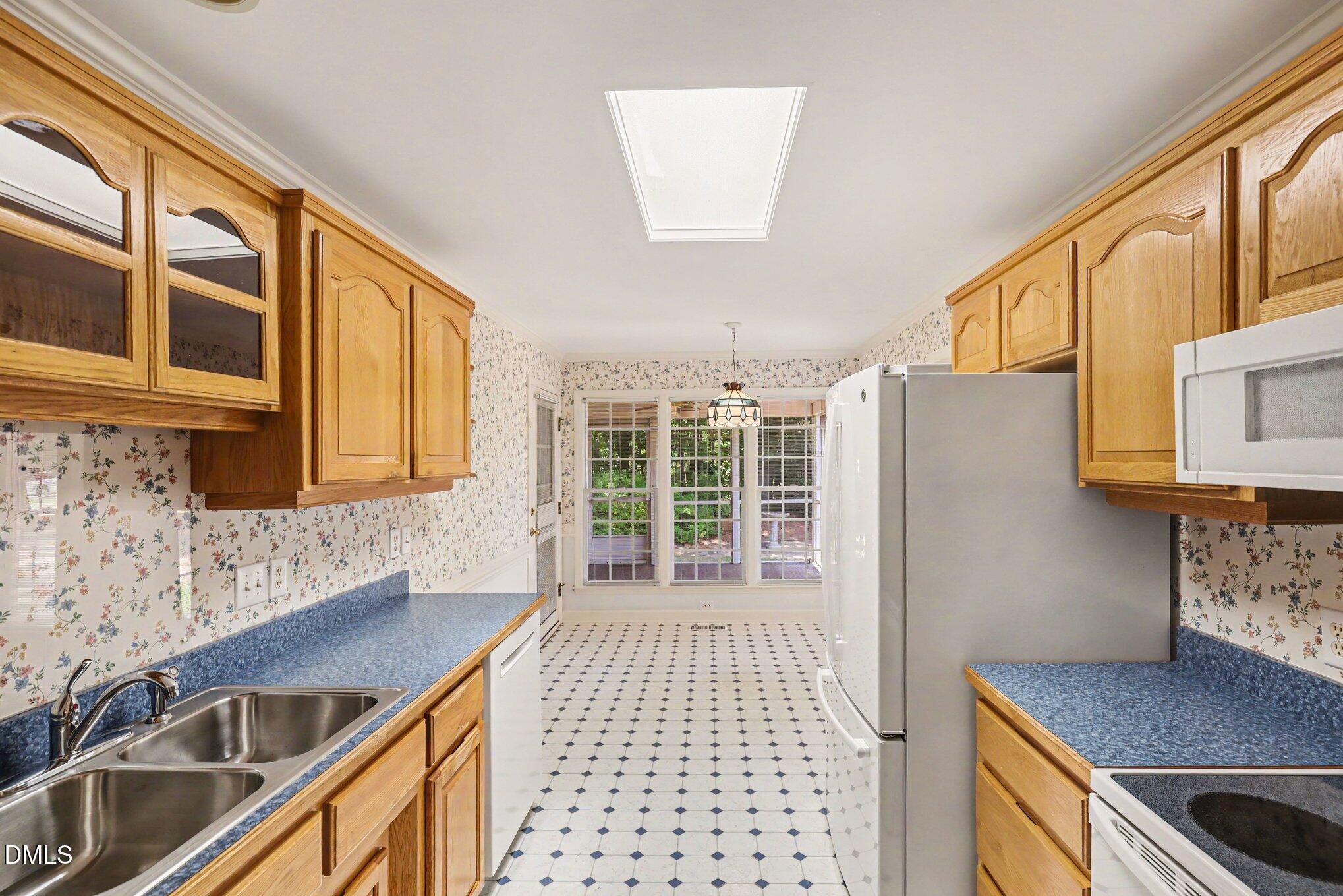 1006 Loganberry Court