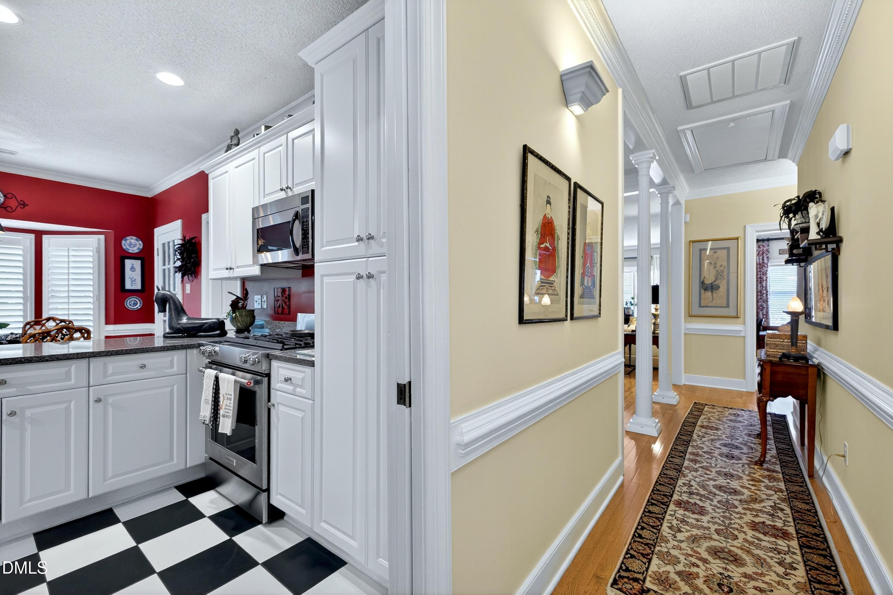 103 Prestwick Place