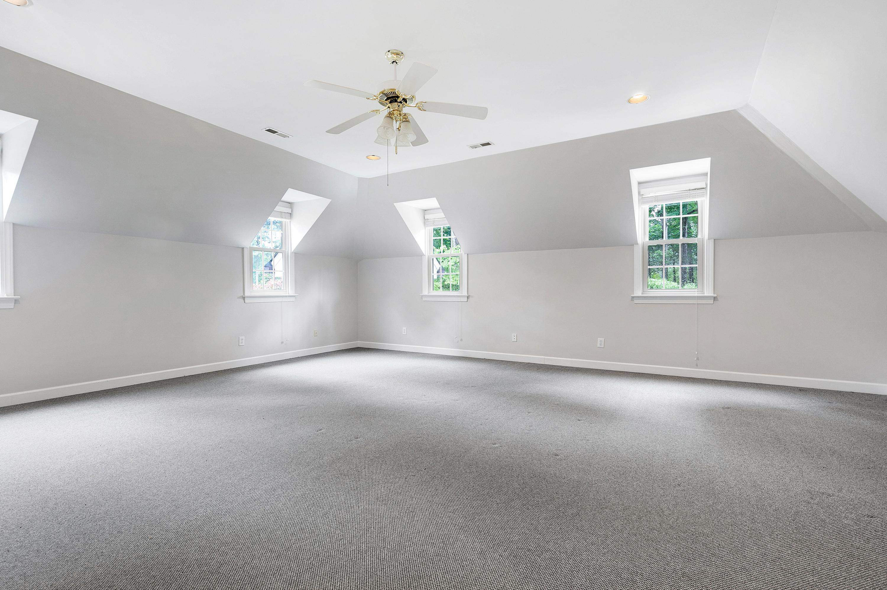 113 Lochinvar Court