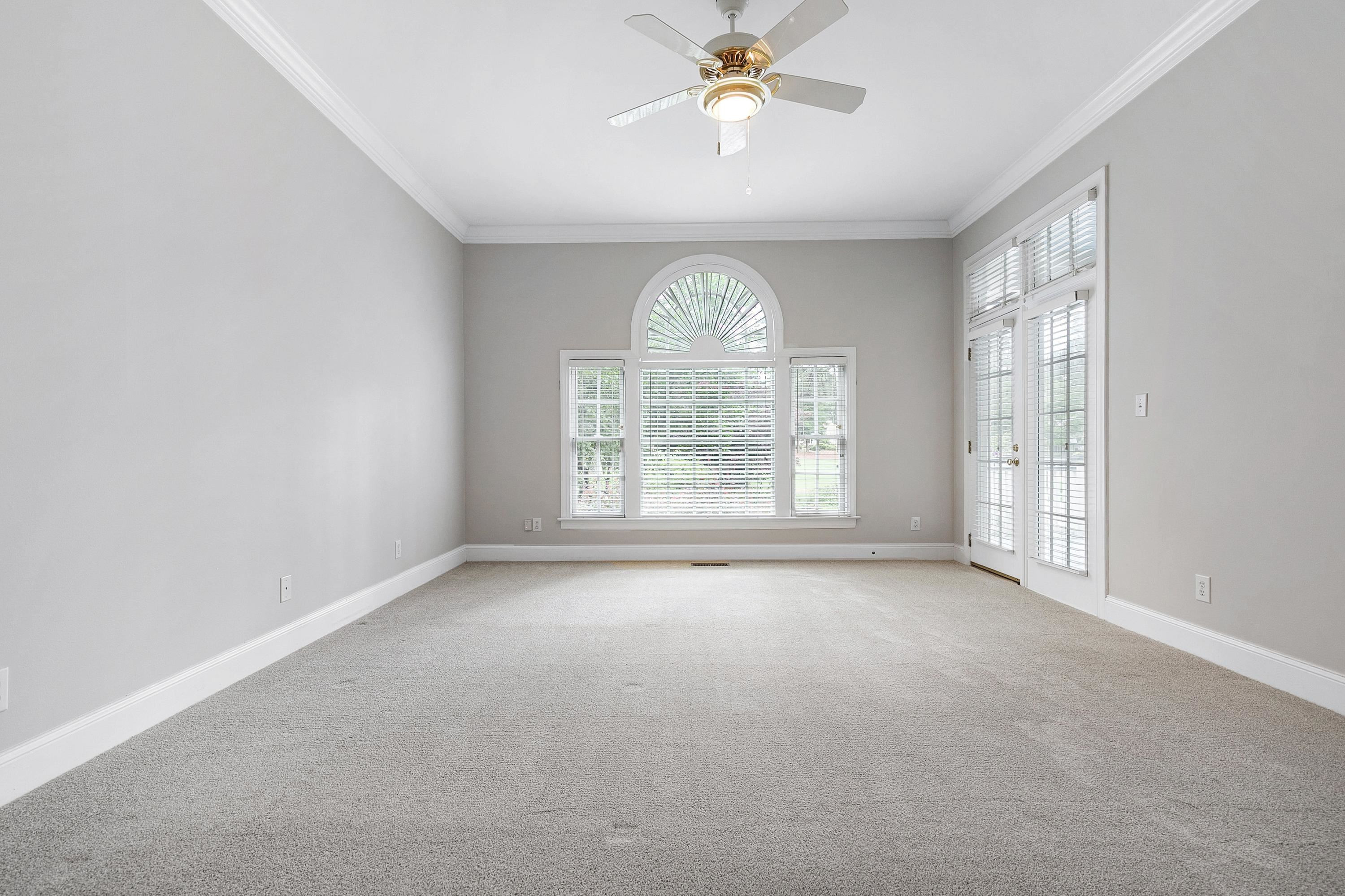 113 Lochinvar Court