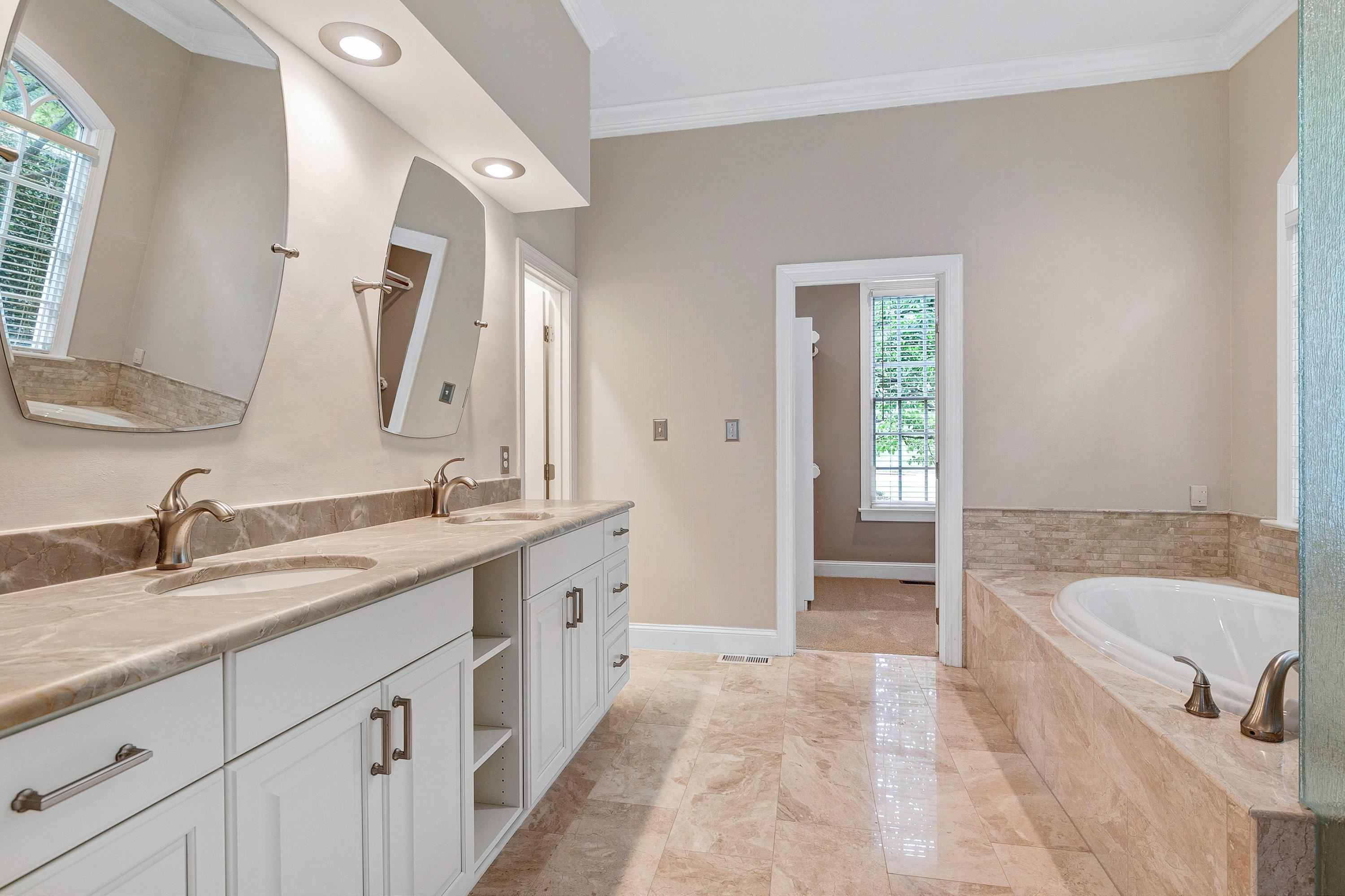 113 Lochinvar Court