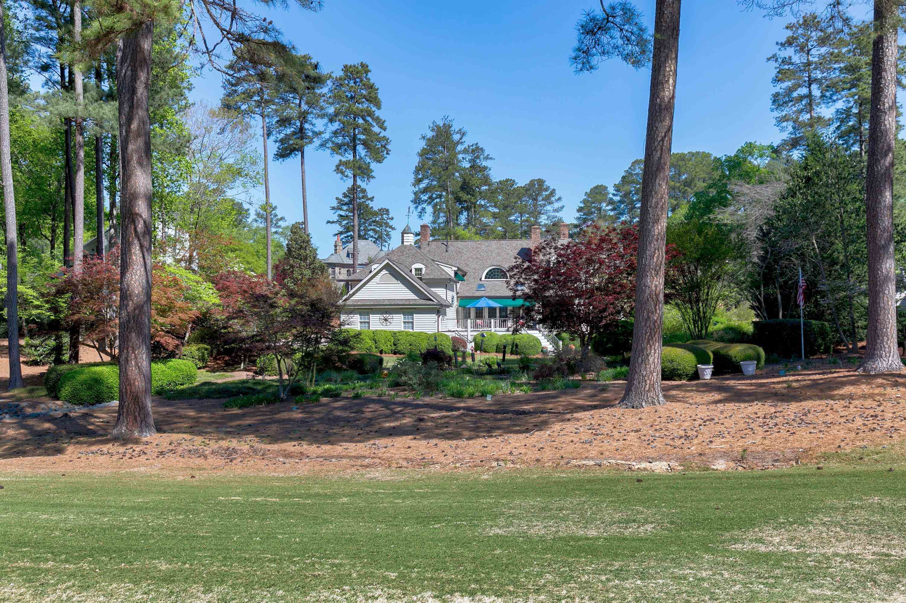113 Lochinvar Court