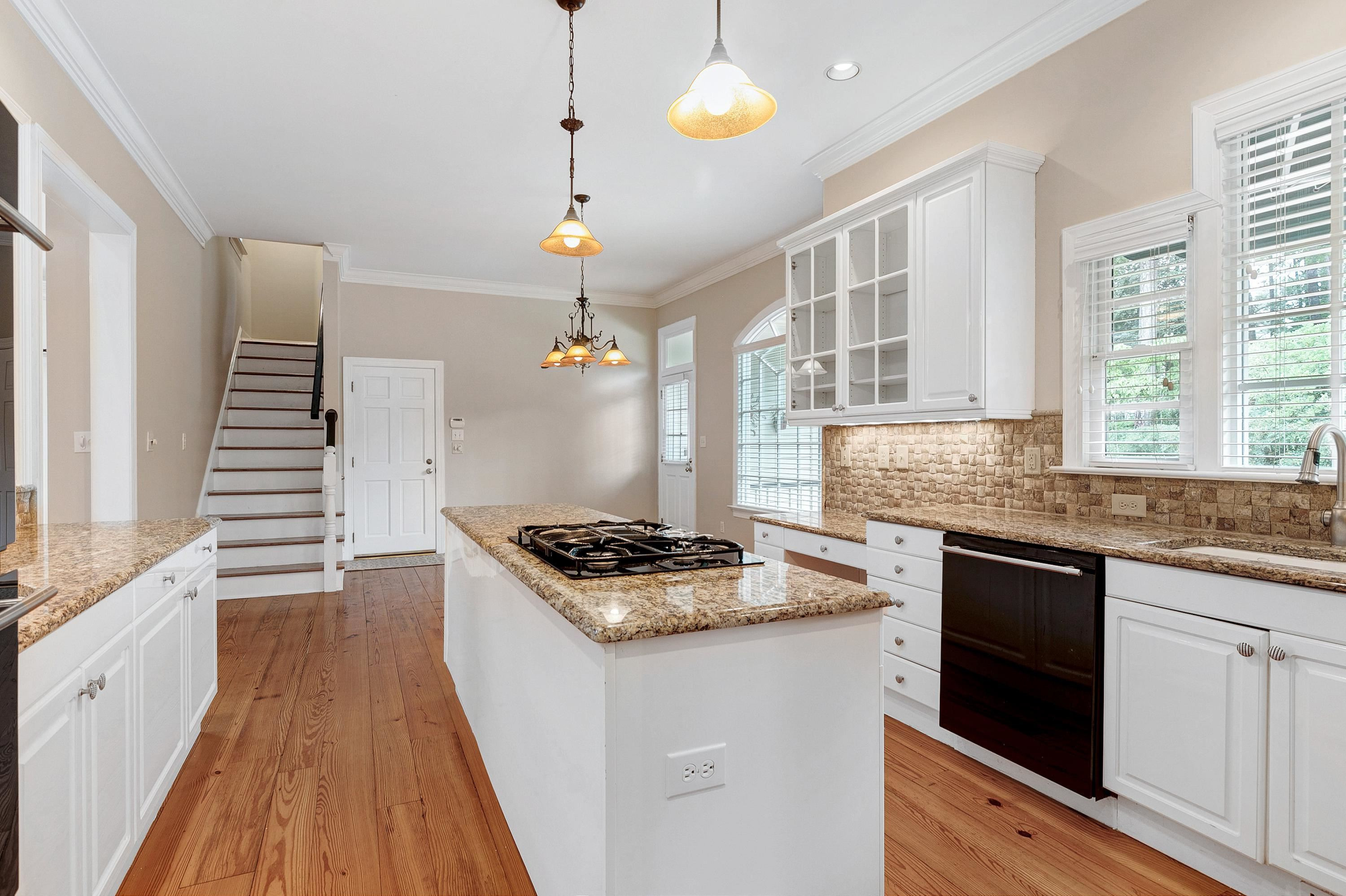 113 Lochinvar Court