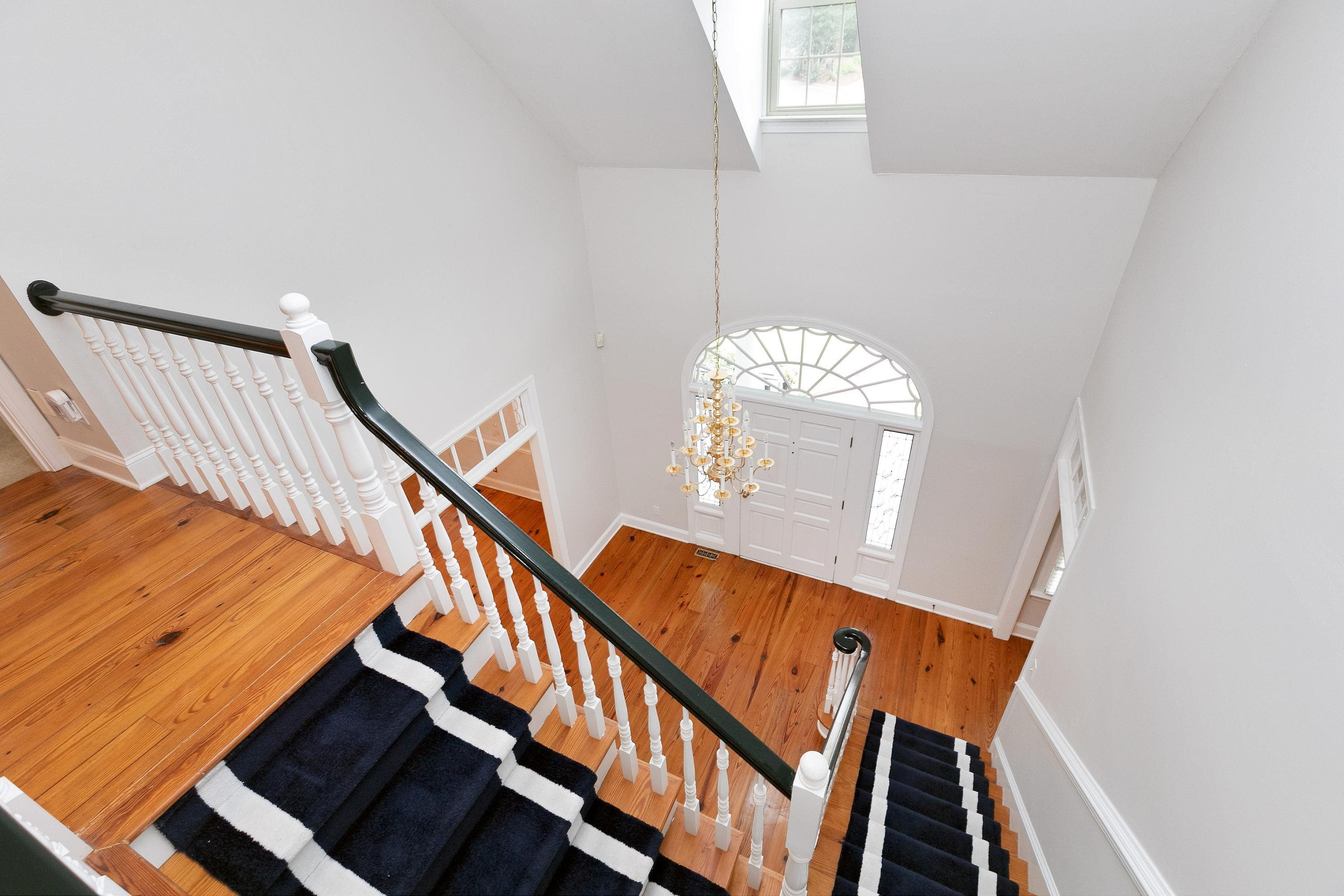 113 Lochinvar Court